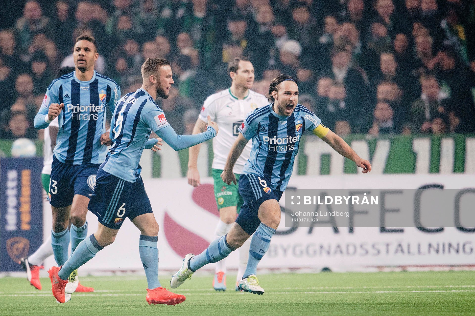 Djurgårdens Kevin Walker jublar