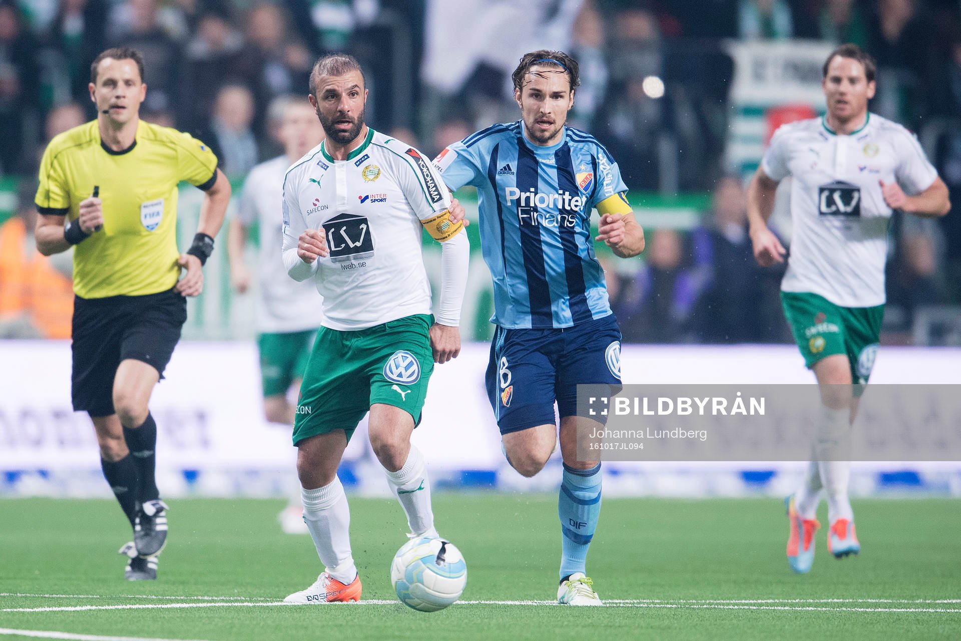 Hammarbys Kennedy Bakircioglu och Djurgårdens Kevin Walker