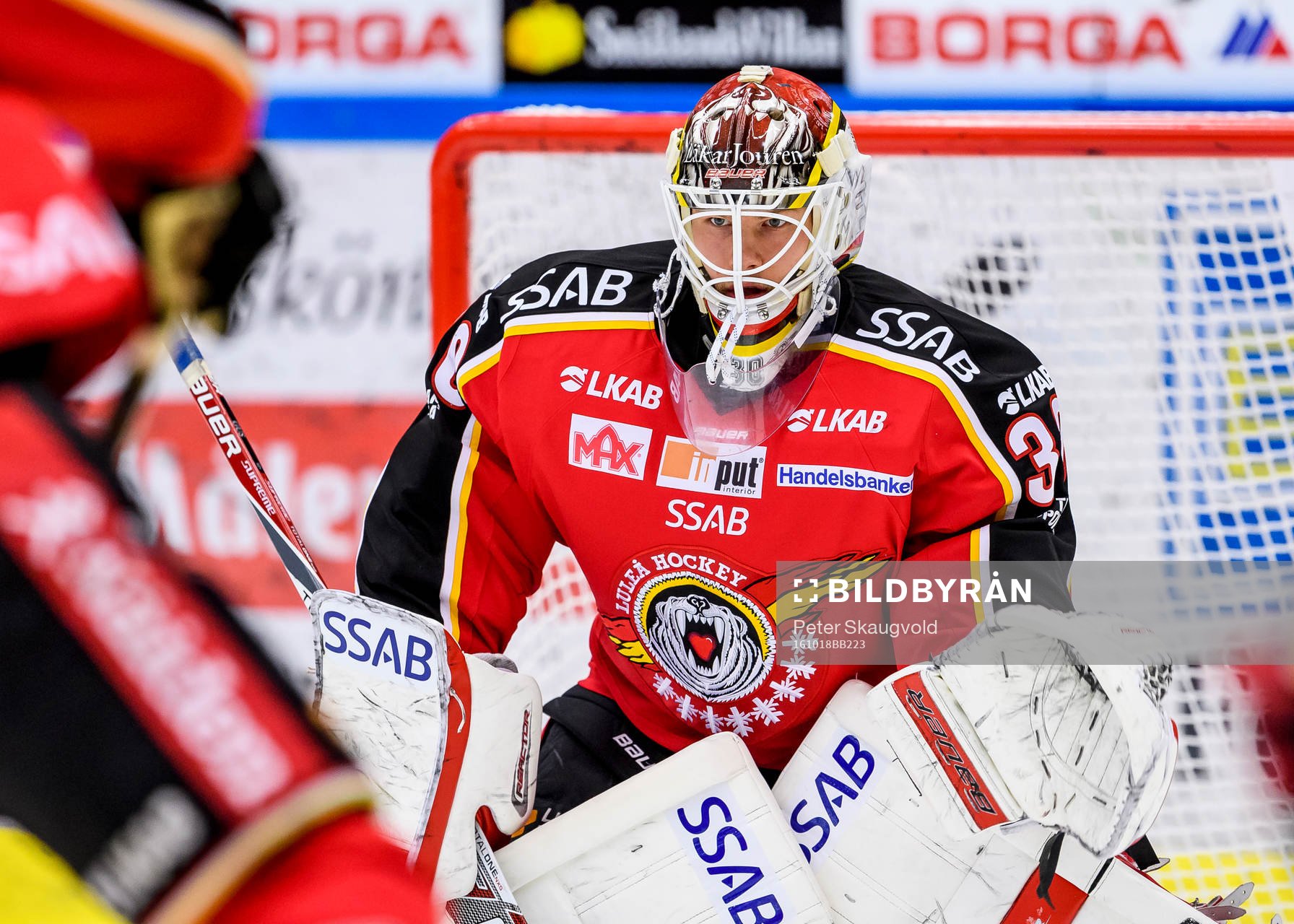 Luleås målvakt Filip Gustavsson på uppvärmningen