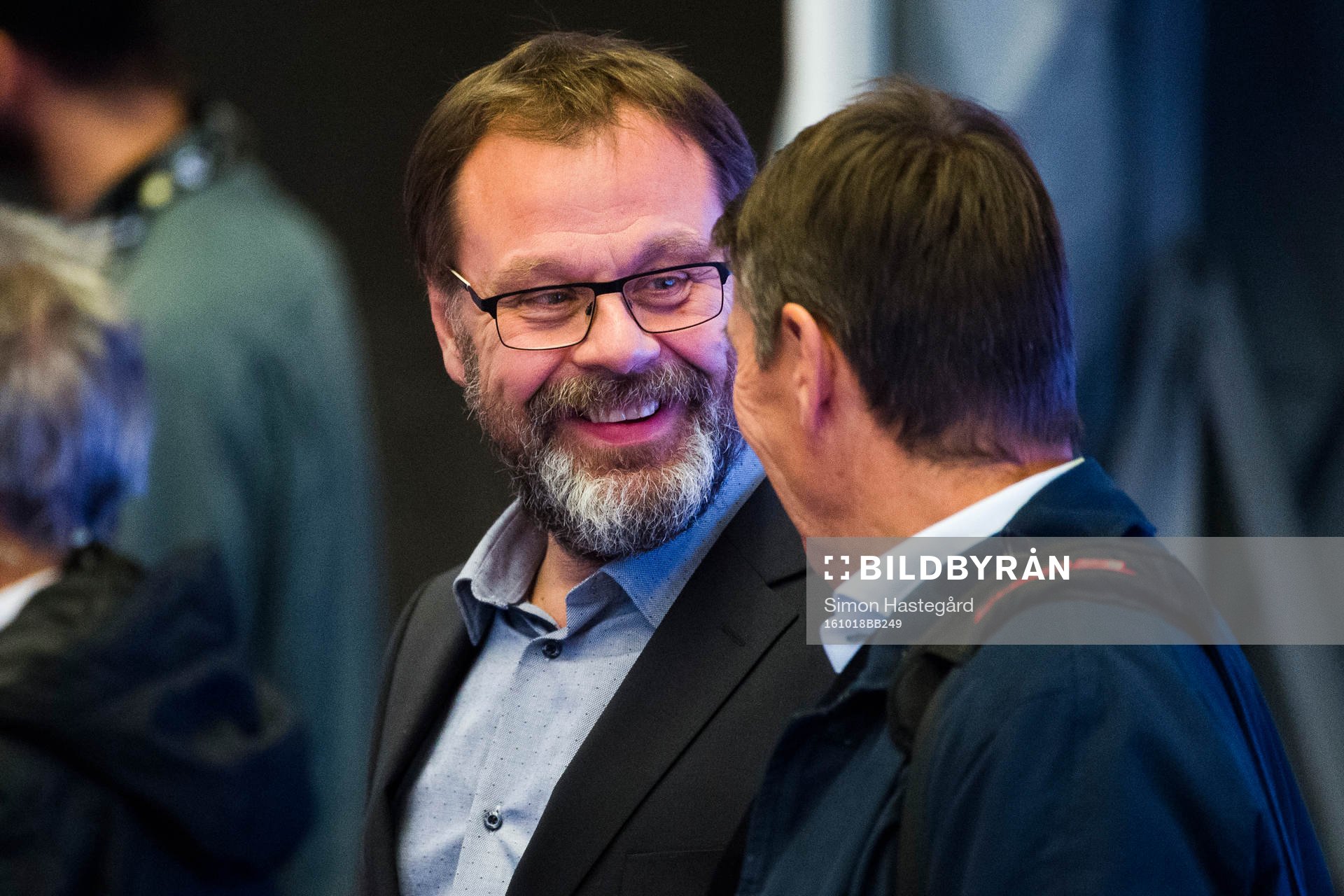 Brynäs målvaktstränare Per-Erik Alcén i samtal med