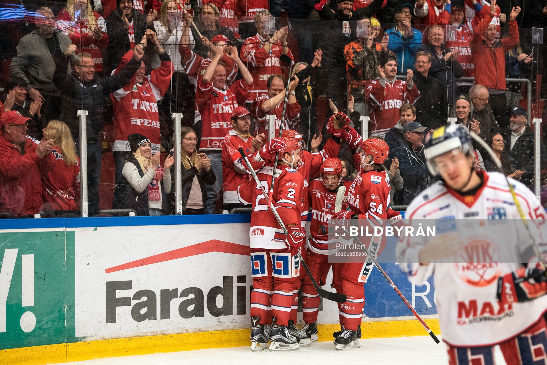 Timrås Ludvig Nilsson, Jens Westin, Jonathan Dahlén jublar