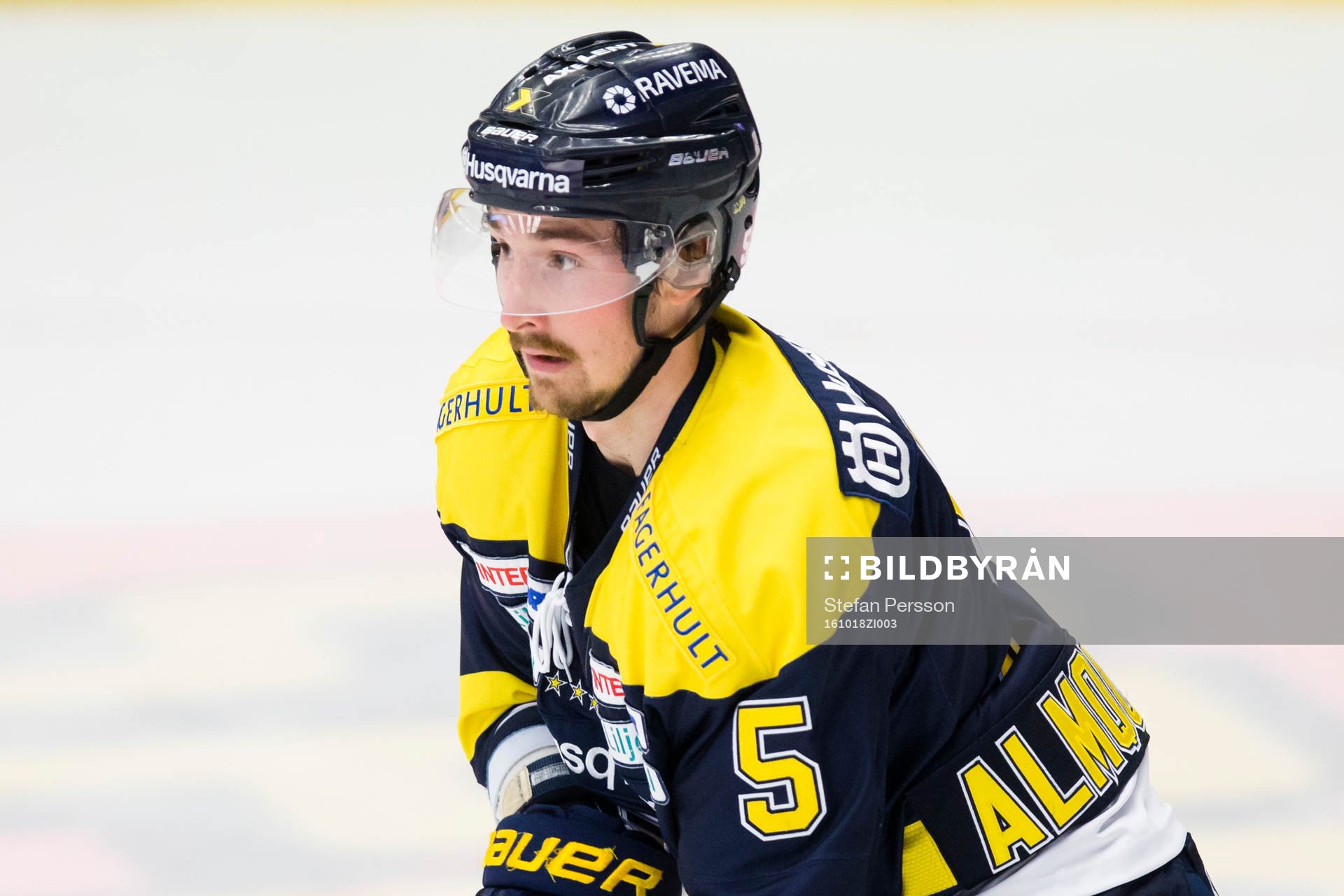 s Adam Almquist