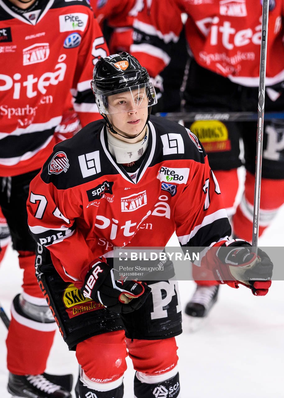 Piteås Petter Mäkitalo jublar