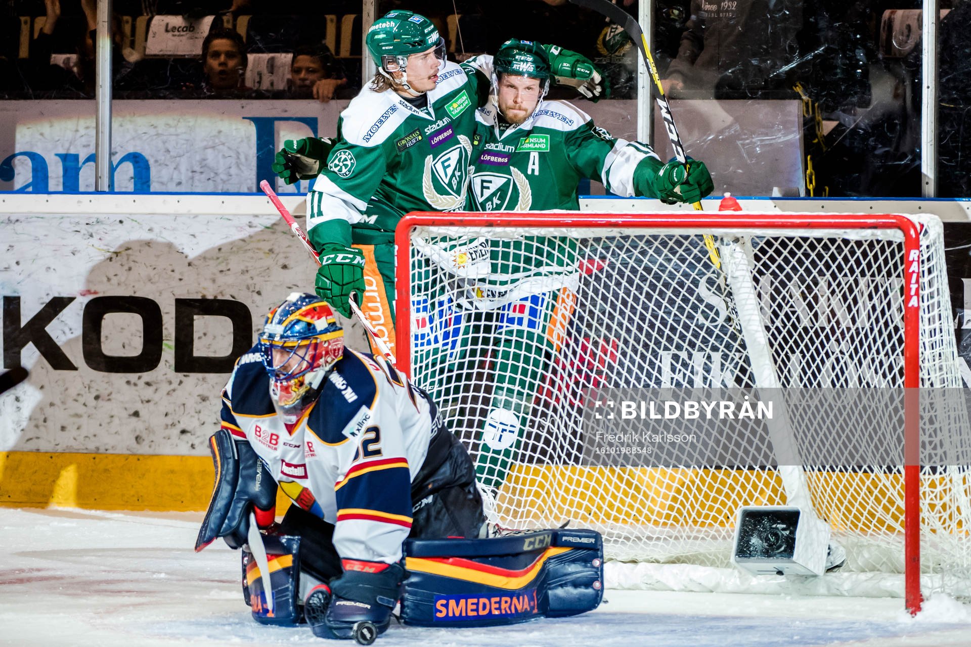 Färjestads Joakim Nygård och Alexander Johansson jublar
