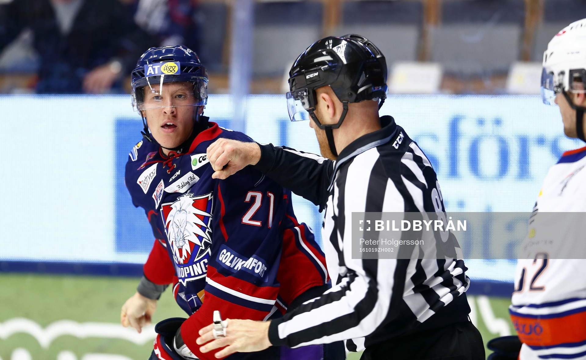 Slagsmål och matchstraff för Linköpings Emil Sylvegård