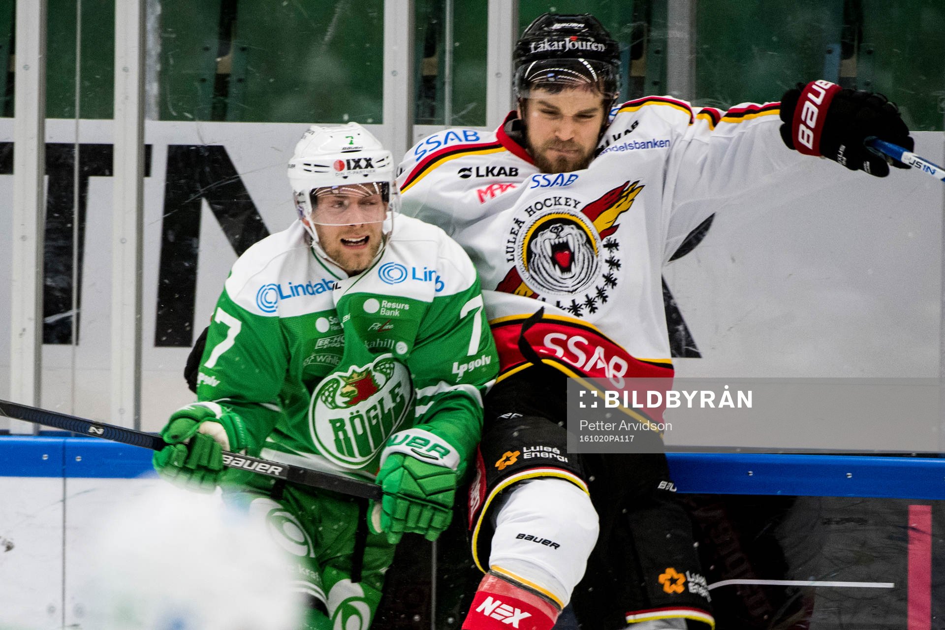 Rögles Patrik Cehlin och Luleås Craig Schira