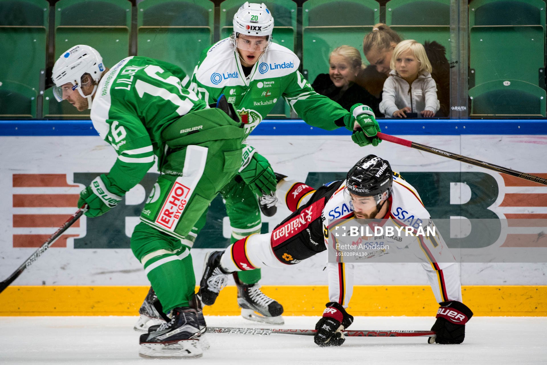 Luleås Jacob Lagacé faller