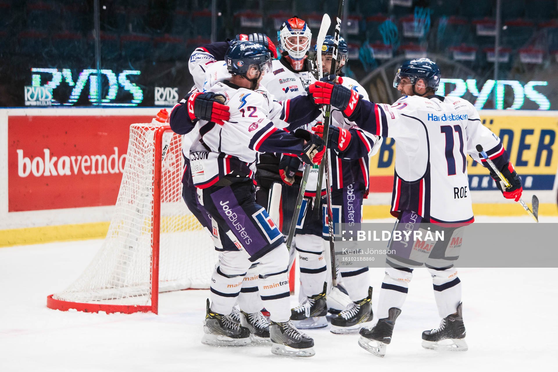 Linköpings Garret Roe , Sebastian Karlsson och Anton