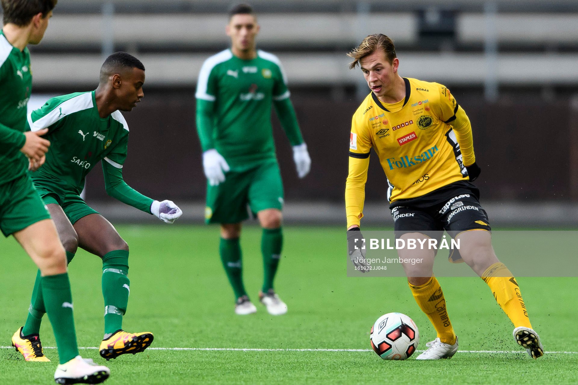 Elfsborgs Simon Olsson och Hammarbys Abiel Sequar
