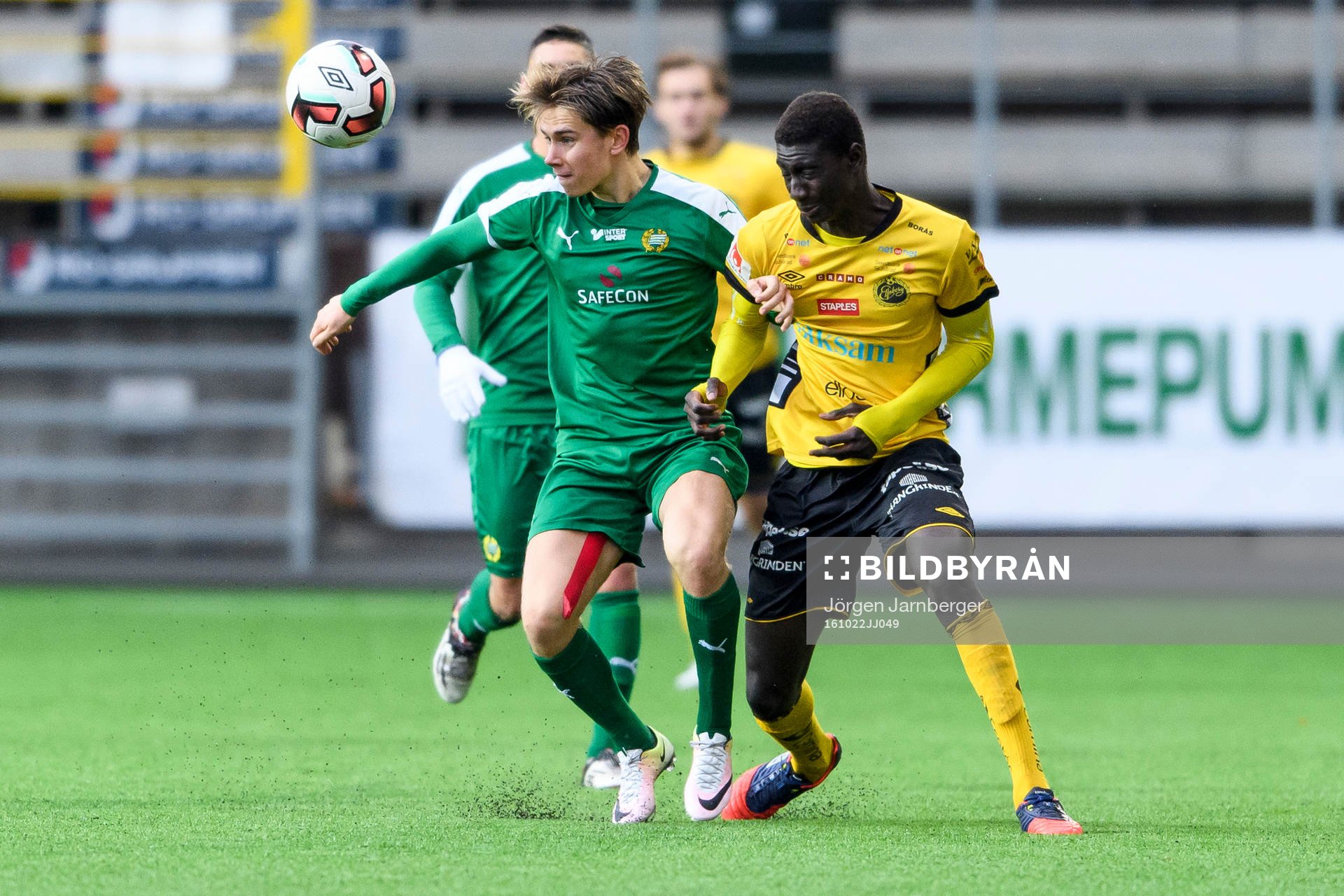 Hammarbys Samuel Persson och Elfsborgs Marokhy Ndione
