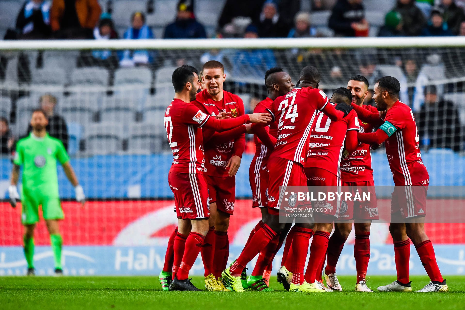 Östersunds spelare jublar