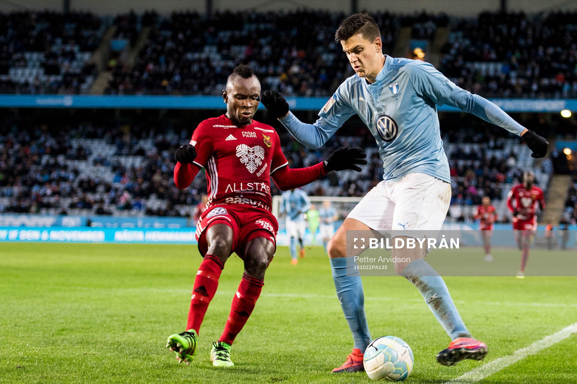 Östersunds Samuel Mensiro och Malmö FFs Alexander