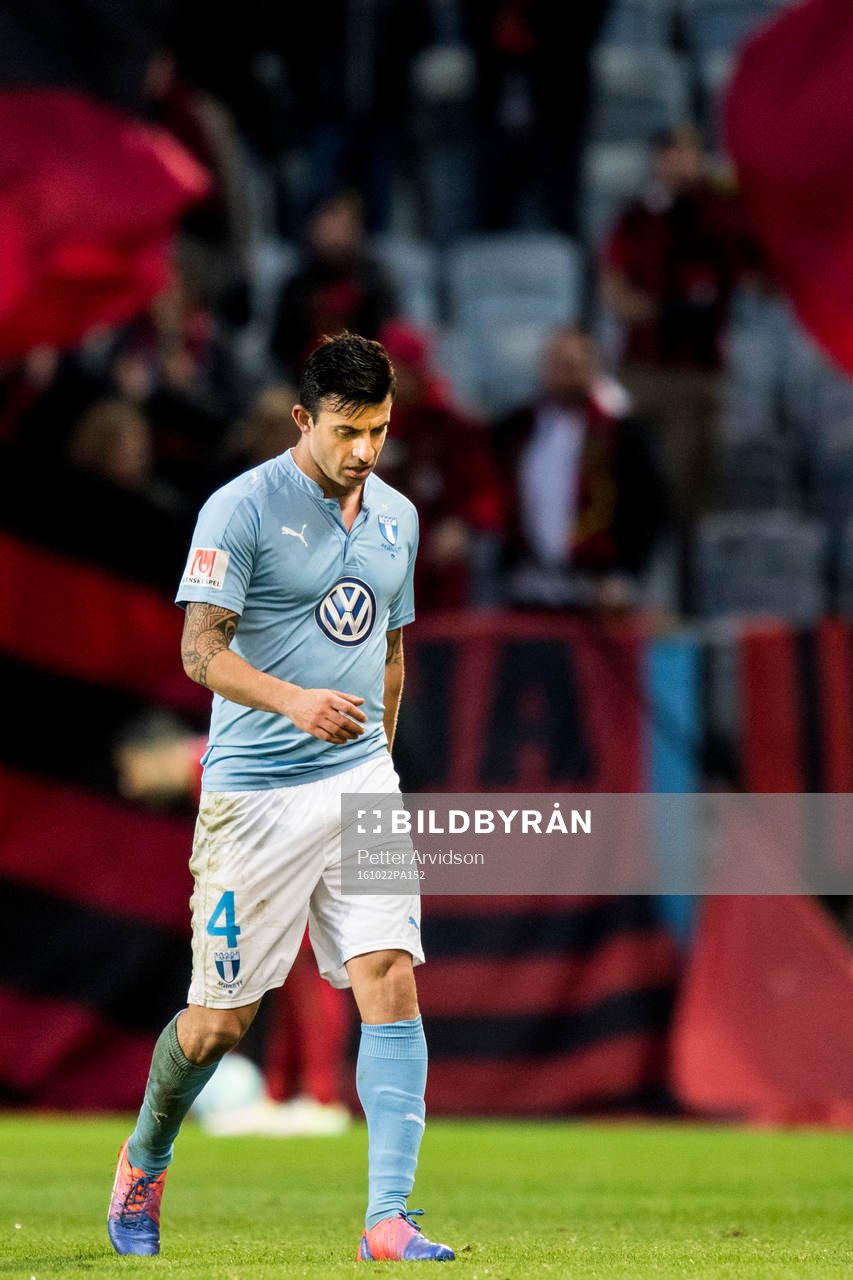 Malmö FFs Behrang Safari deppar