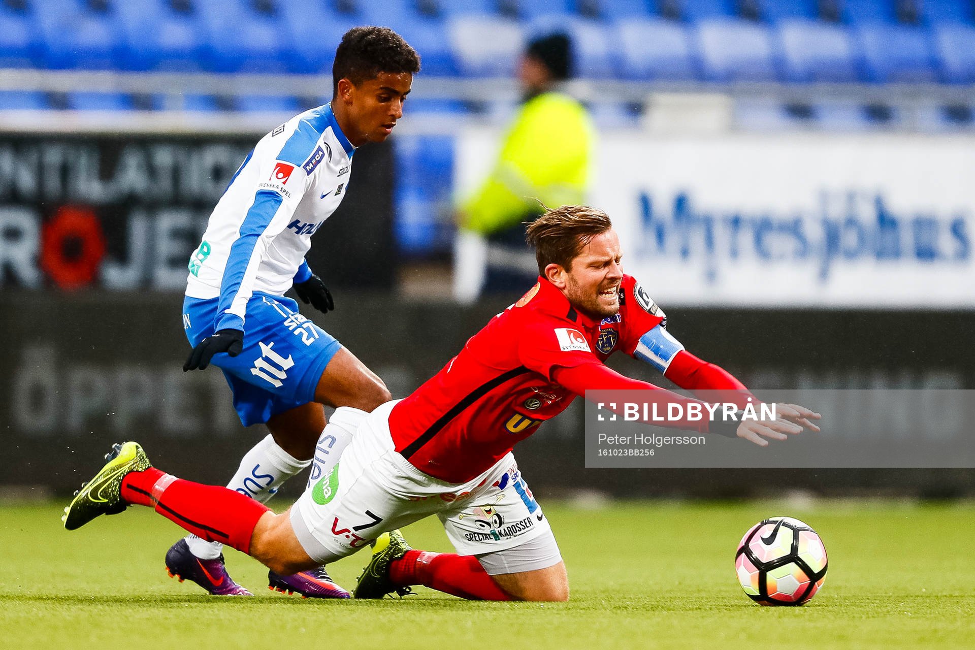 Norrköpings Tesfaldet Tekie och Falkenbergs David Svensson