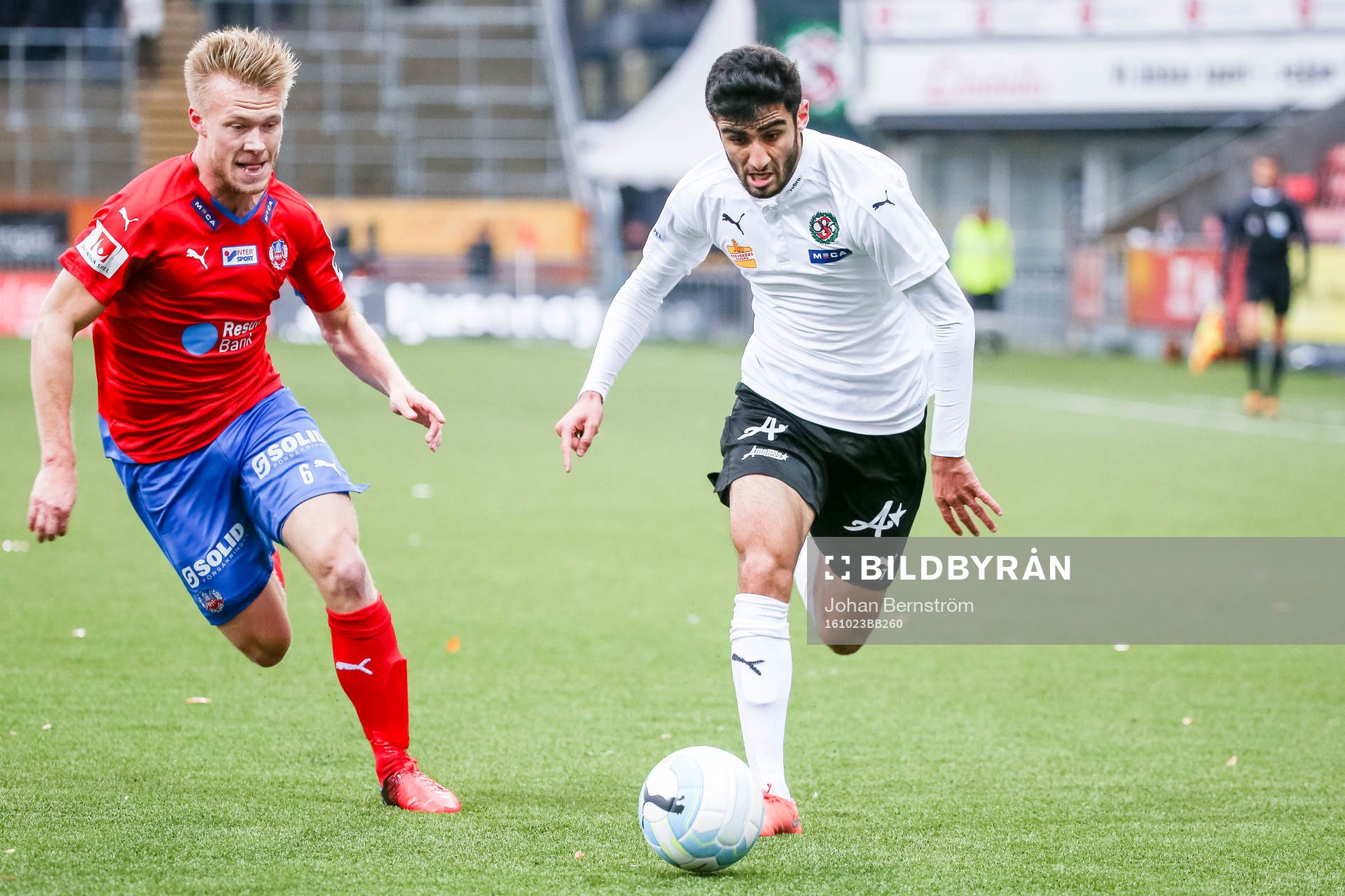 Helsingborgs Andreas Landgren och Örebros Ferhad Ayaz