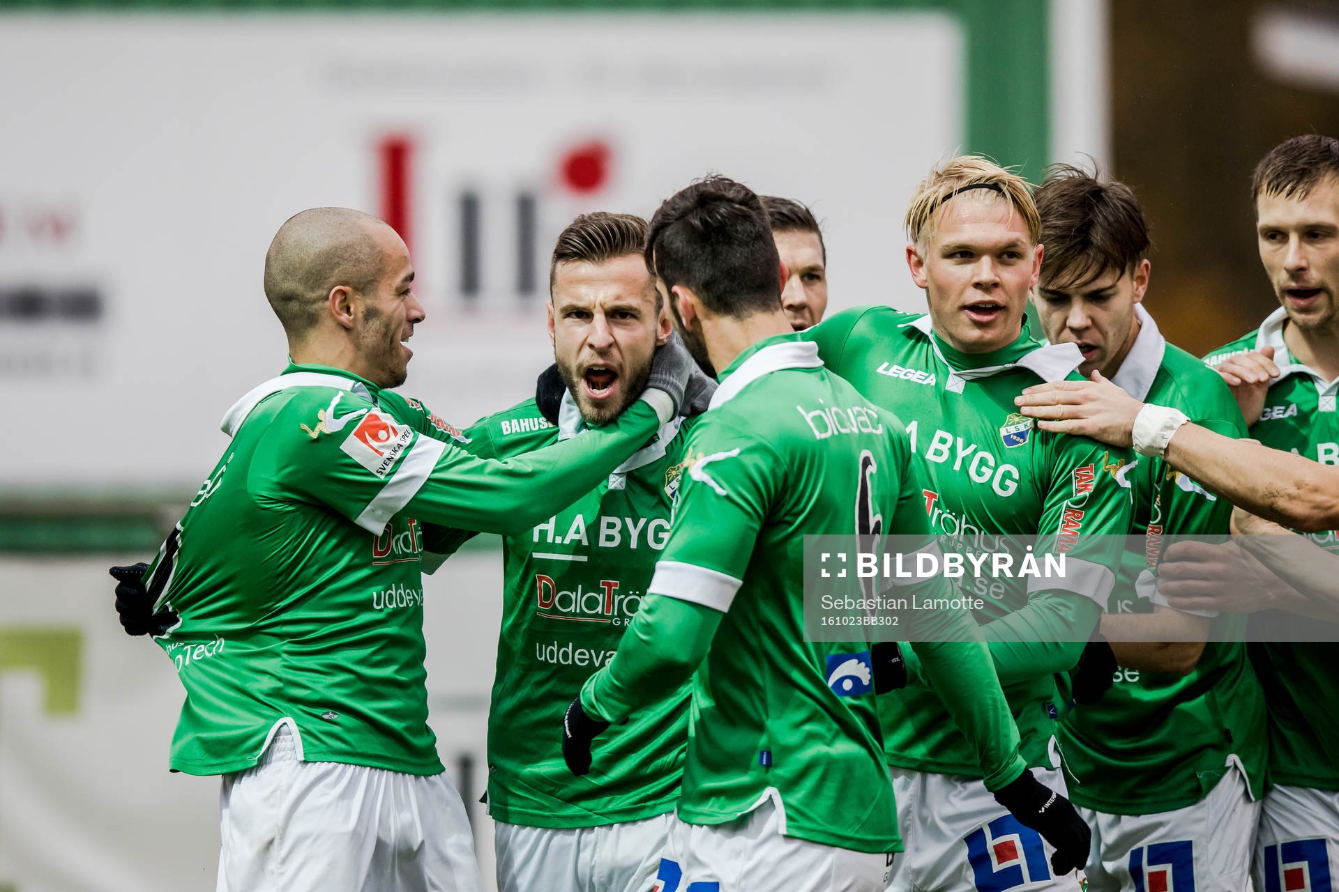 Ljungskiles Admir Bajrovic har kvitterat till 2-2 och