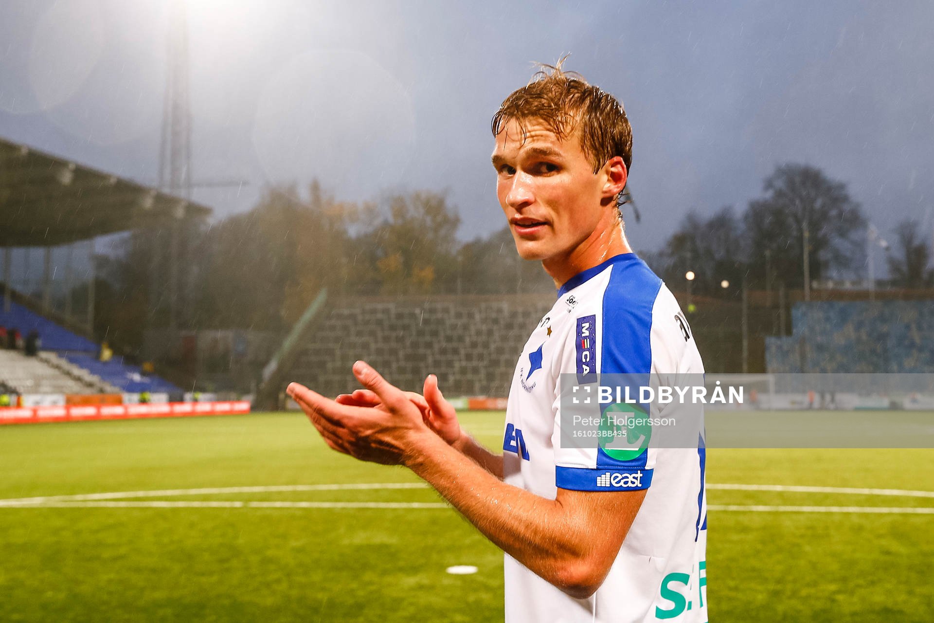 Norrköpings Sebastian Andersson  jublar