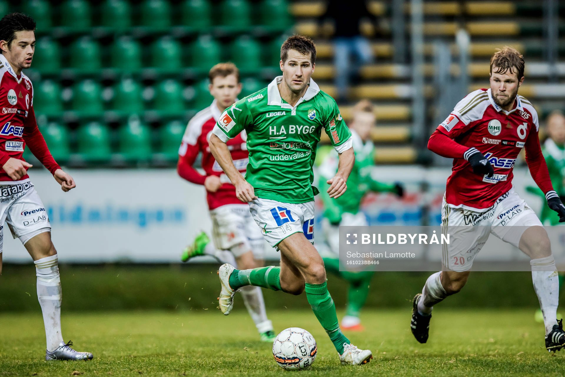 Ljungskiles Gabriel Altemark-Vanneryr under fotbollsmatchen i Superettan mellan Ljungskile och Degerfors den 23 Oktober 2016 i Ljungskile.
