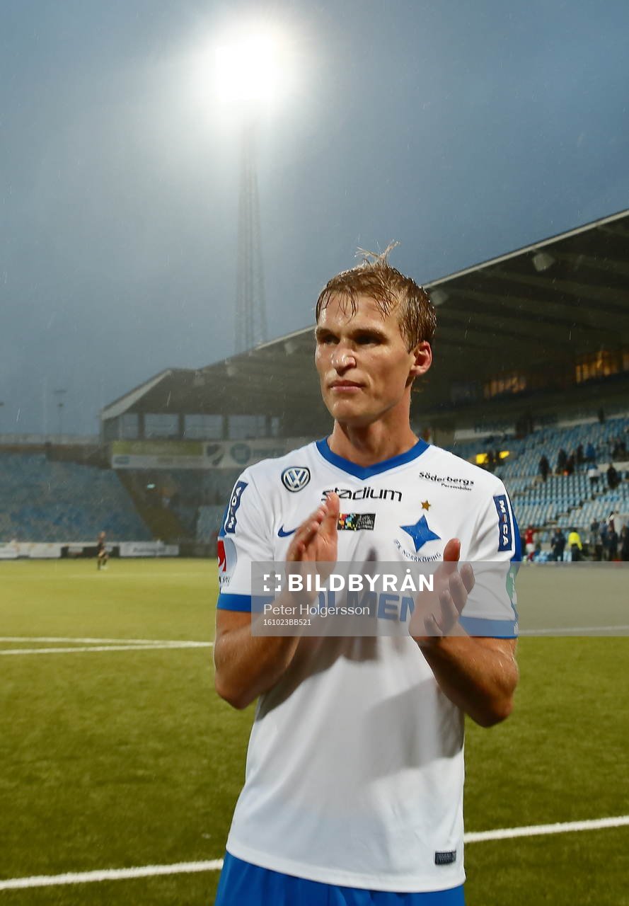 Norrköpings Sebastian Andersson jublar