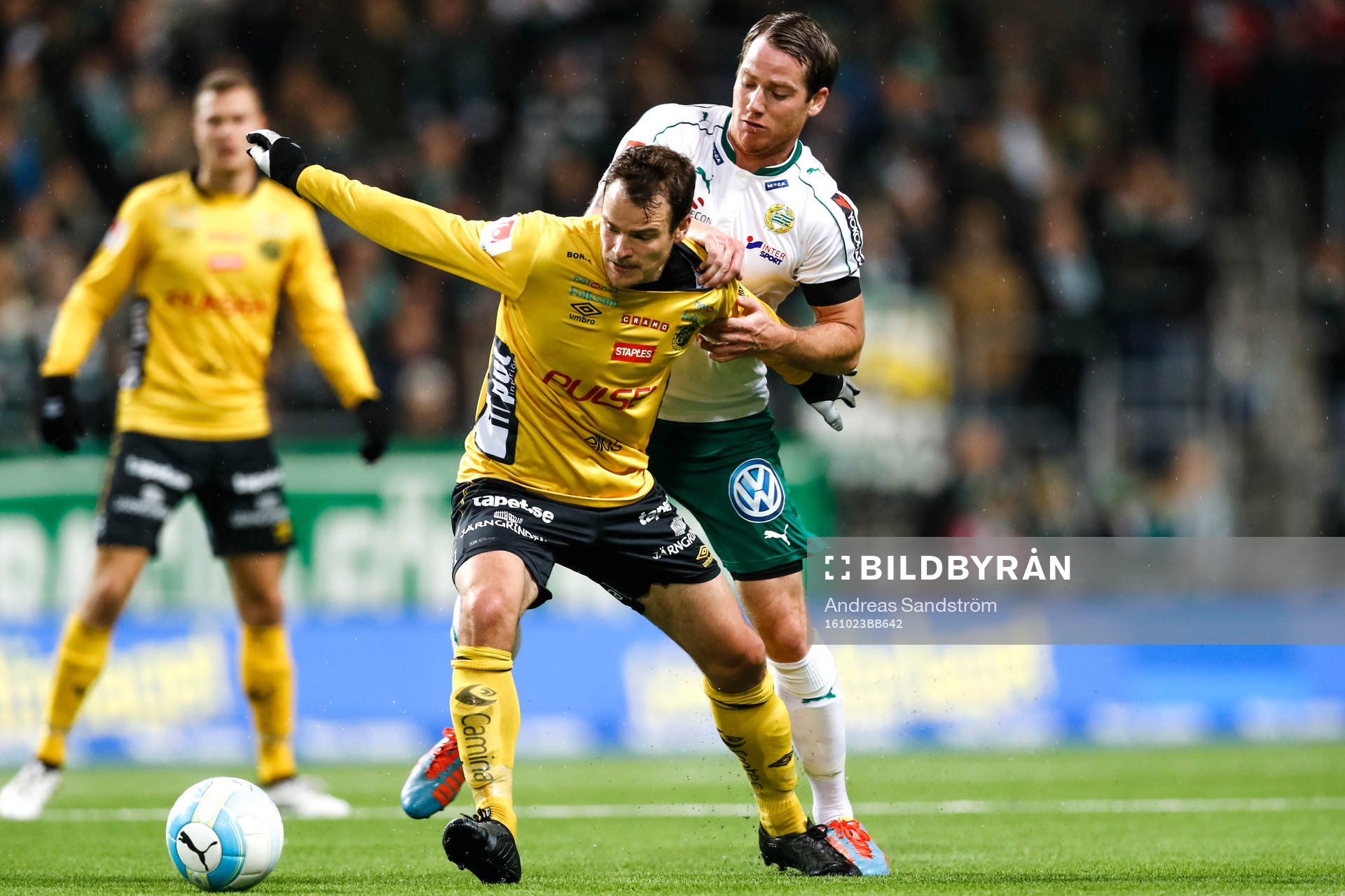 Elfsborgs Henning Hauger och Hammarbys Johan Persson