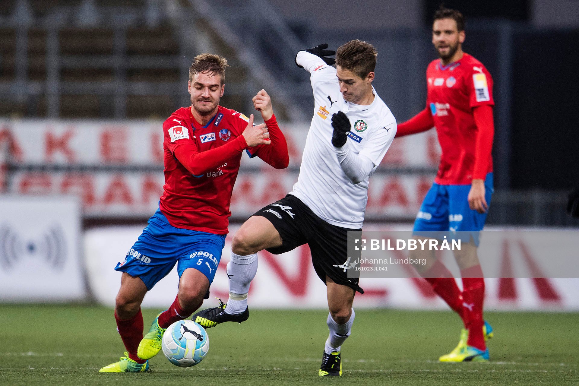 Helsingborgs Johan Mårtensson mot Örebros Victor Sköld