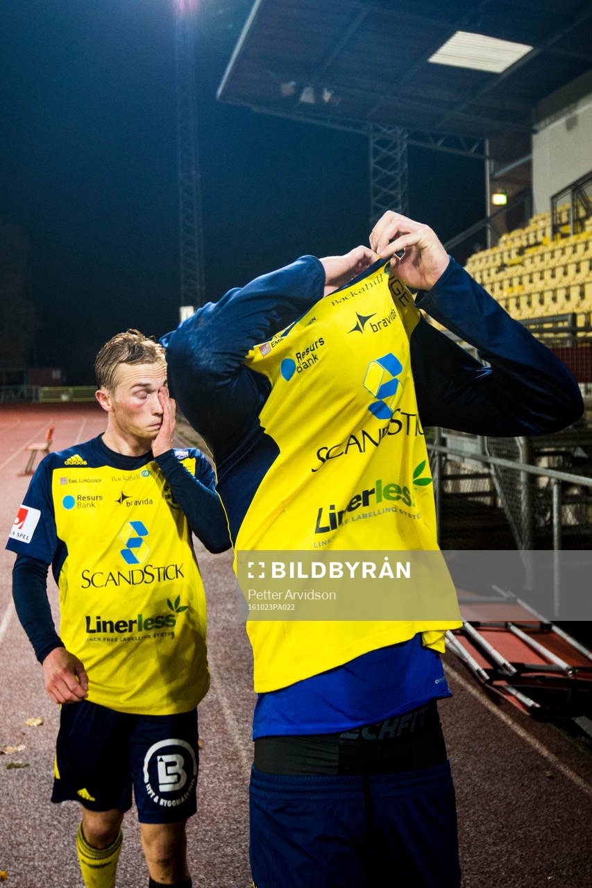 Ängelholms Albin Nilsson och Fredrik Lundgren deppar när
