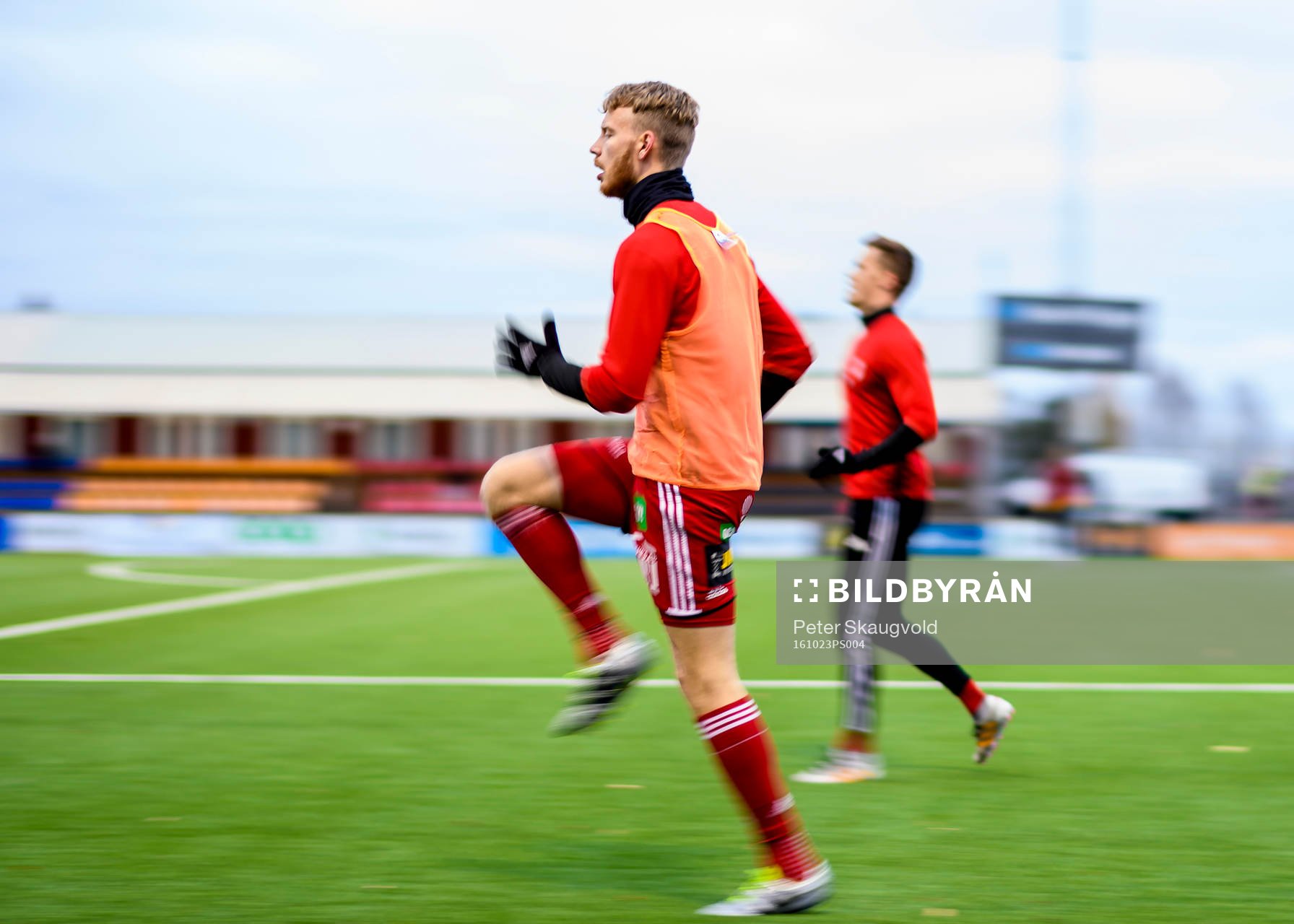 s William Olausson värmer upp