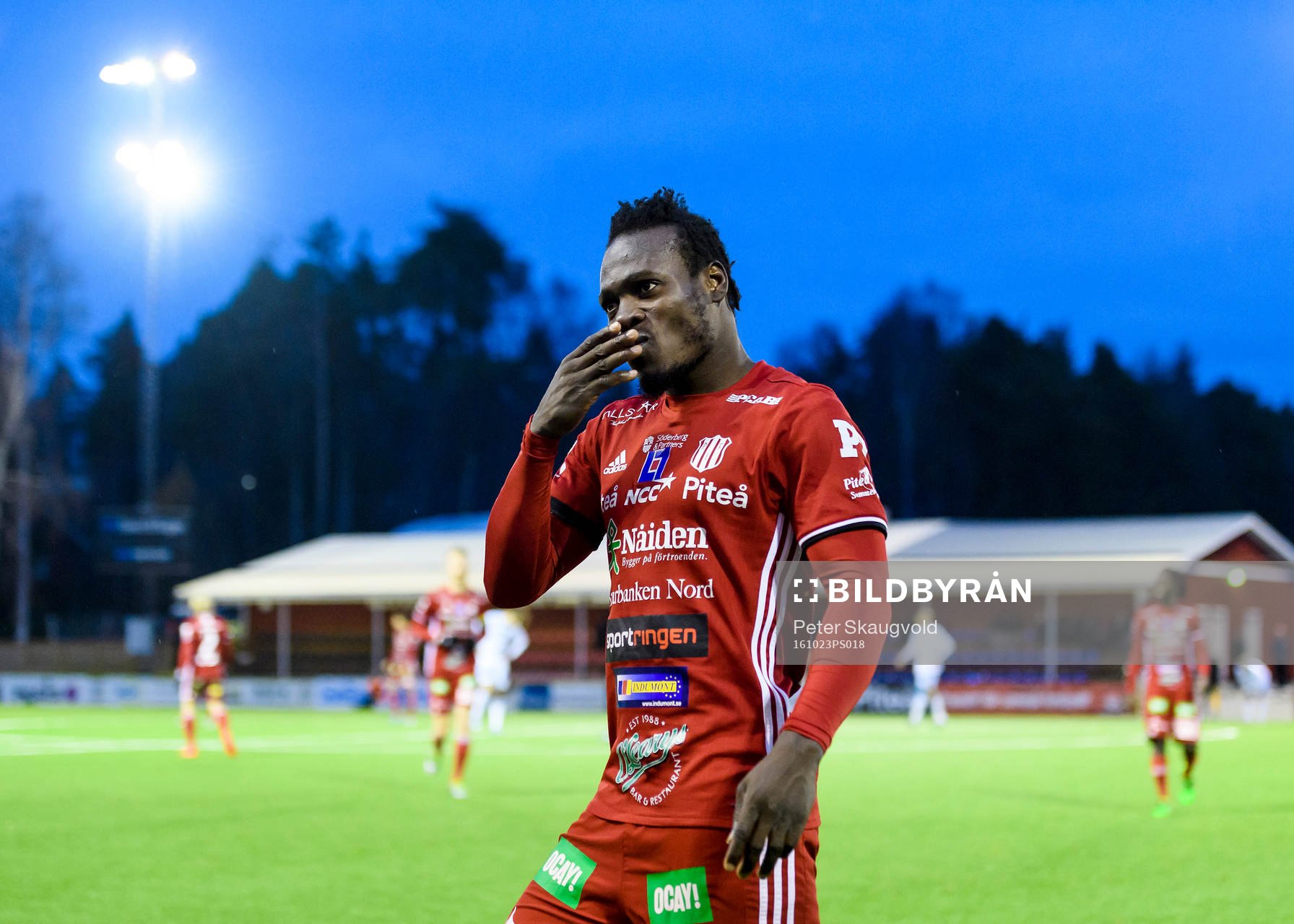s Tetteh Komey jublar