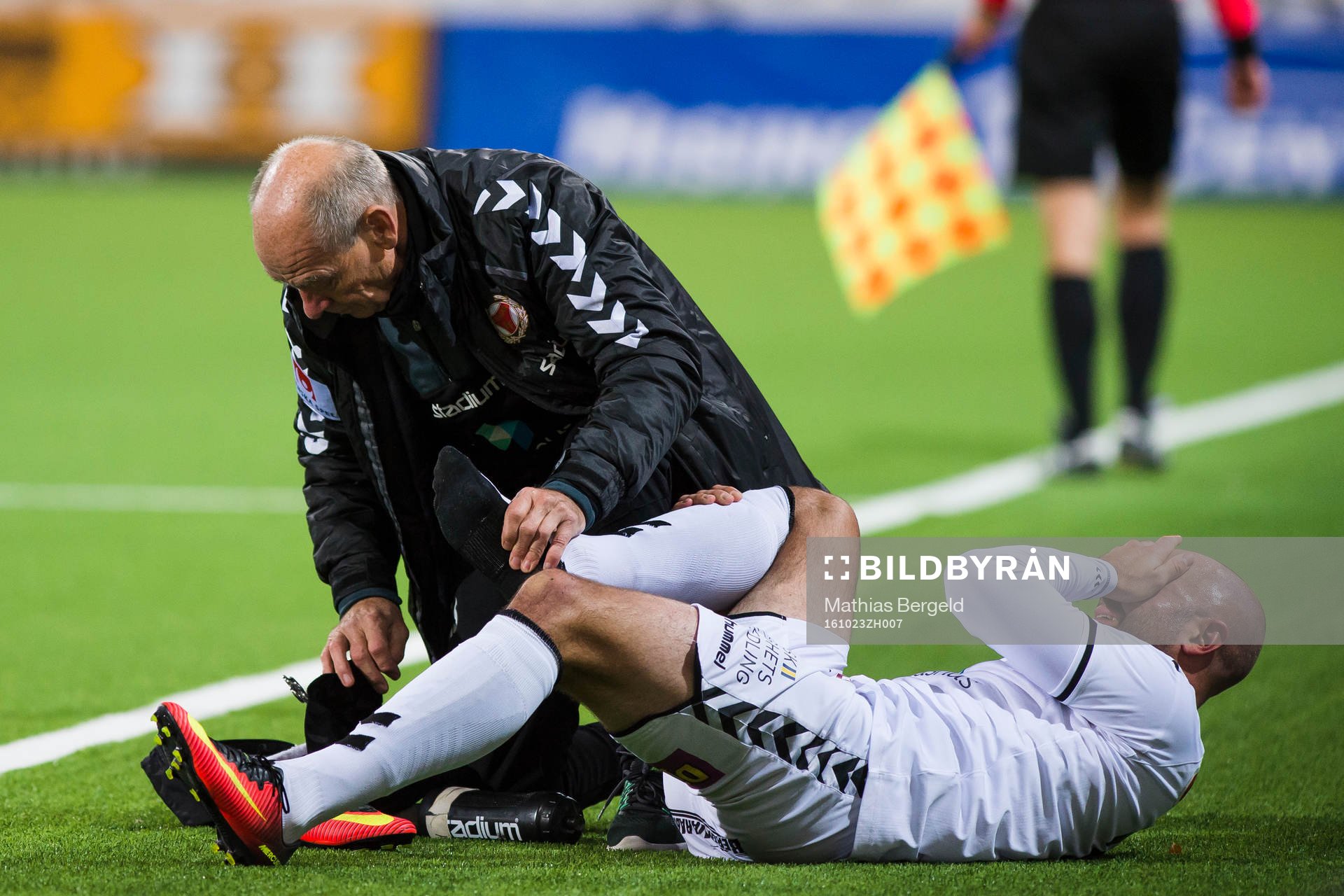 Kalmars Stefan Larsson får behandling