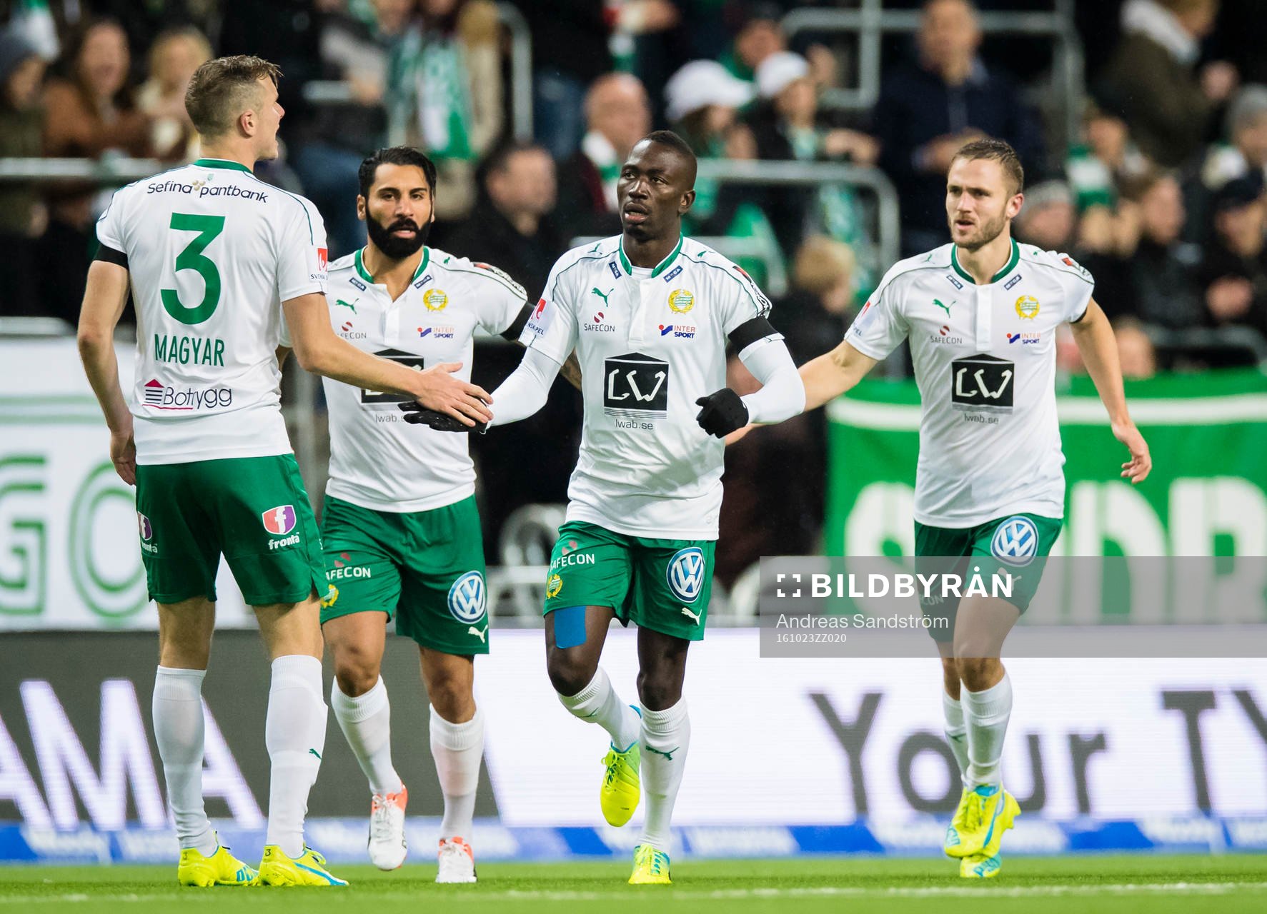Hammarbys Pa Amat Dibba reducerar till 1-3 och gratuleras