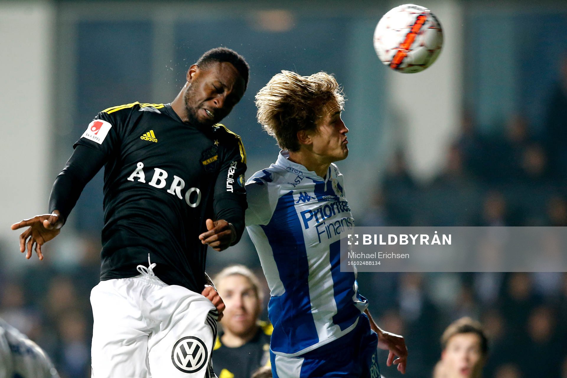 s Chinedu Ogbuke Obasi och IFK Göteborgs Thomas Rogne