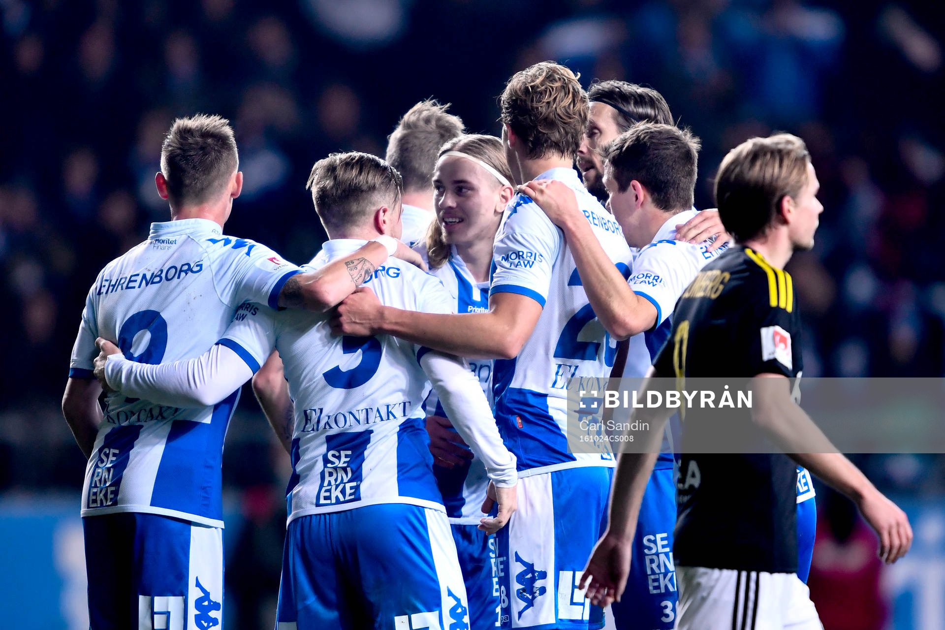 IFK Göteborgs Elias Mar Omarsson jublar med lagkamrater