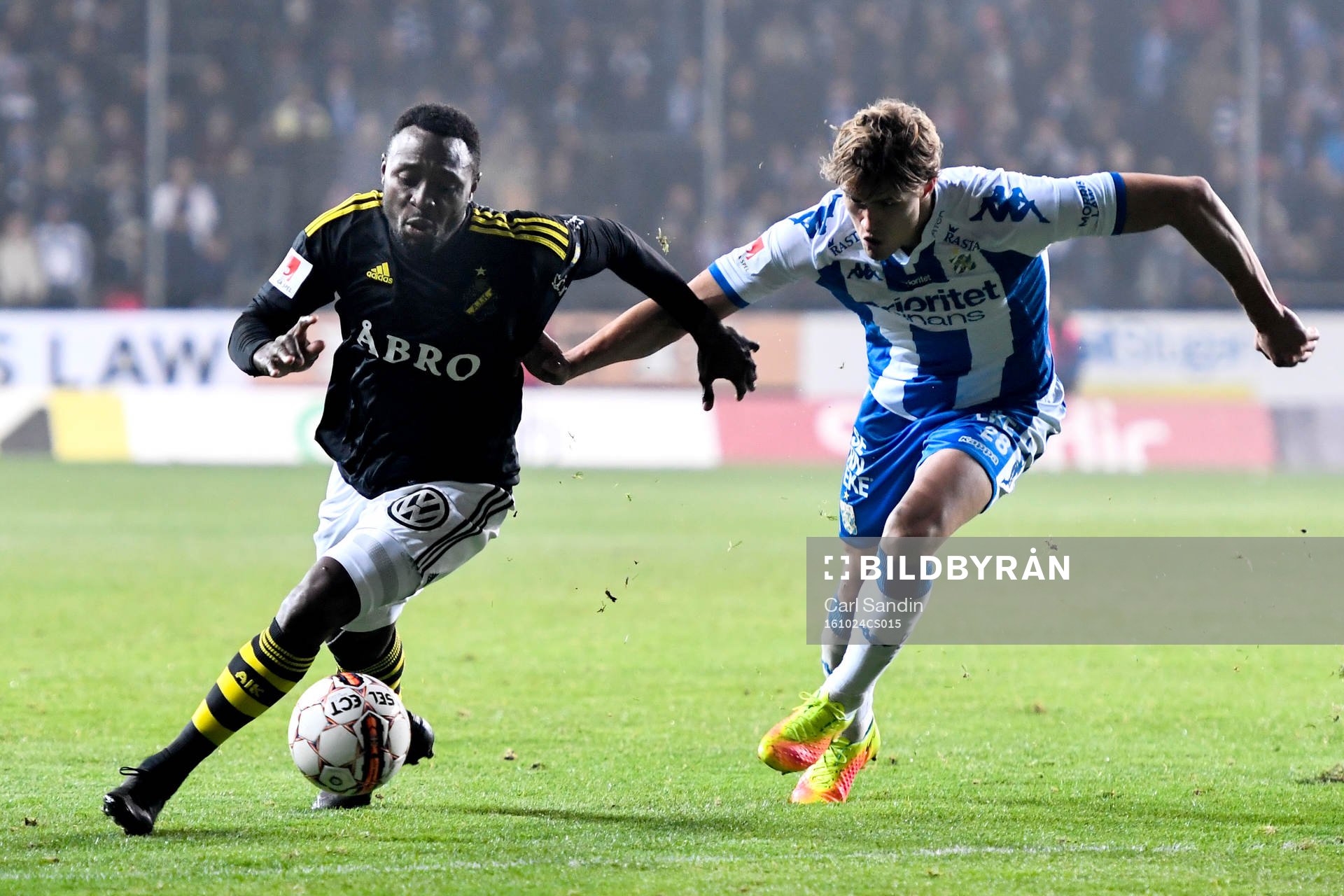 s Chinedu Ogbuke Obasi och IFK Göteborgs Thomas Rogne