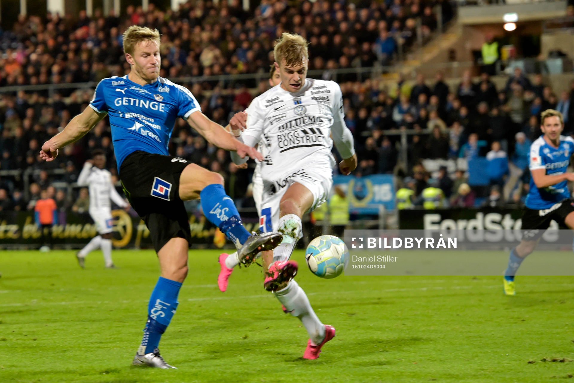 Halmstads Alexander Ruud Tveter och Sirius Oscar Pehrsson