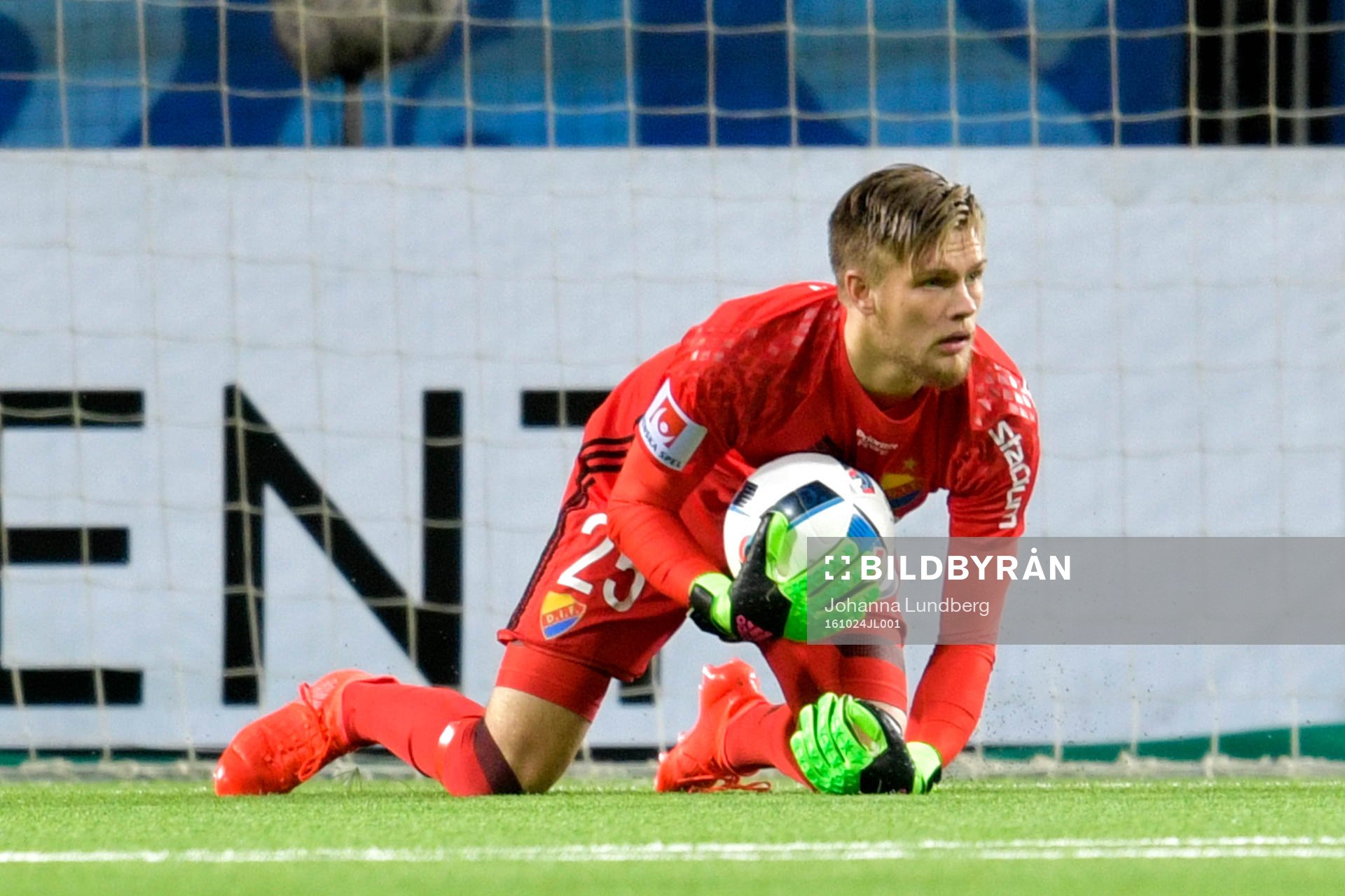 Djurgårdens målvakt Oscar Jonsson