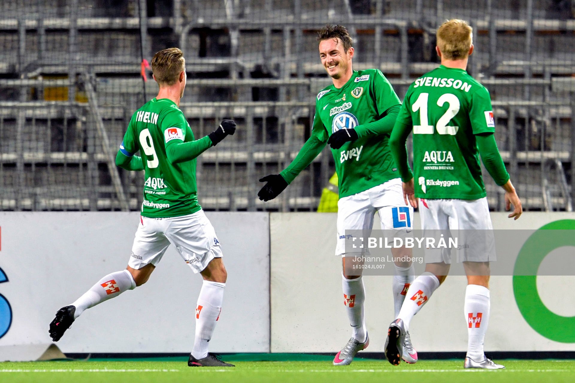 Jönköpings Daryl Smylie jublar
