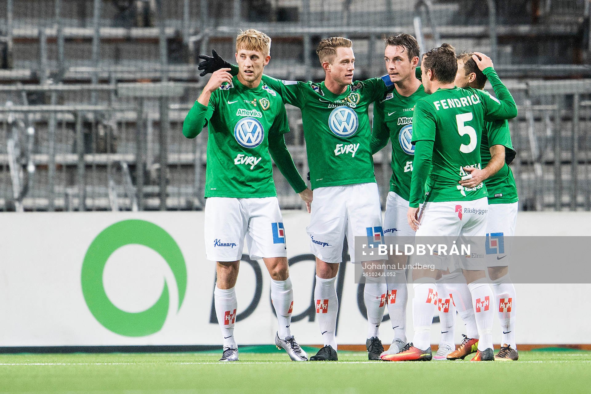Jönköpings spelare jublar