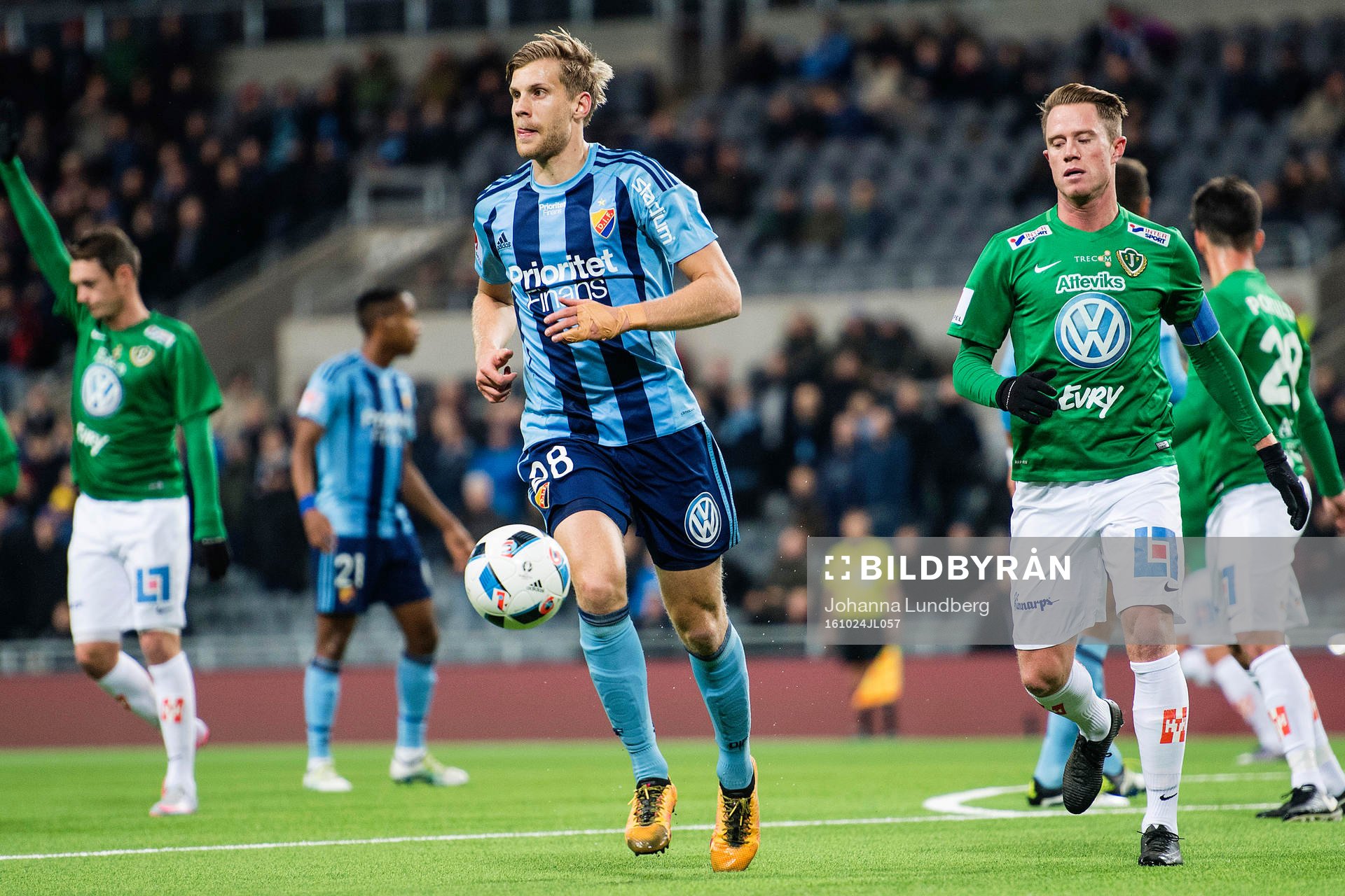 Djurgårdens Niklas Gunnarsson och Jönköpings Tommy Thelin