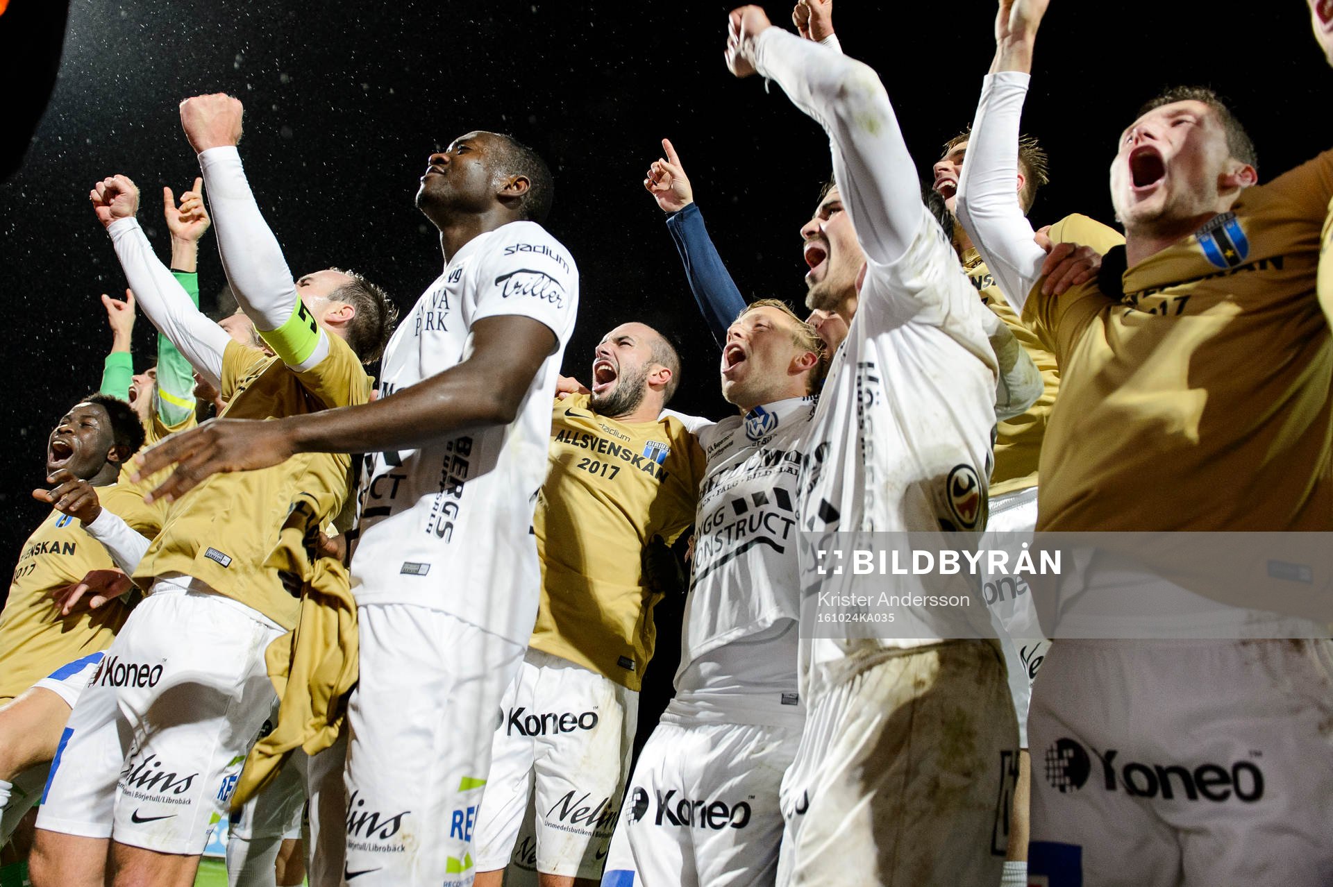 Sirius spelare jublar
