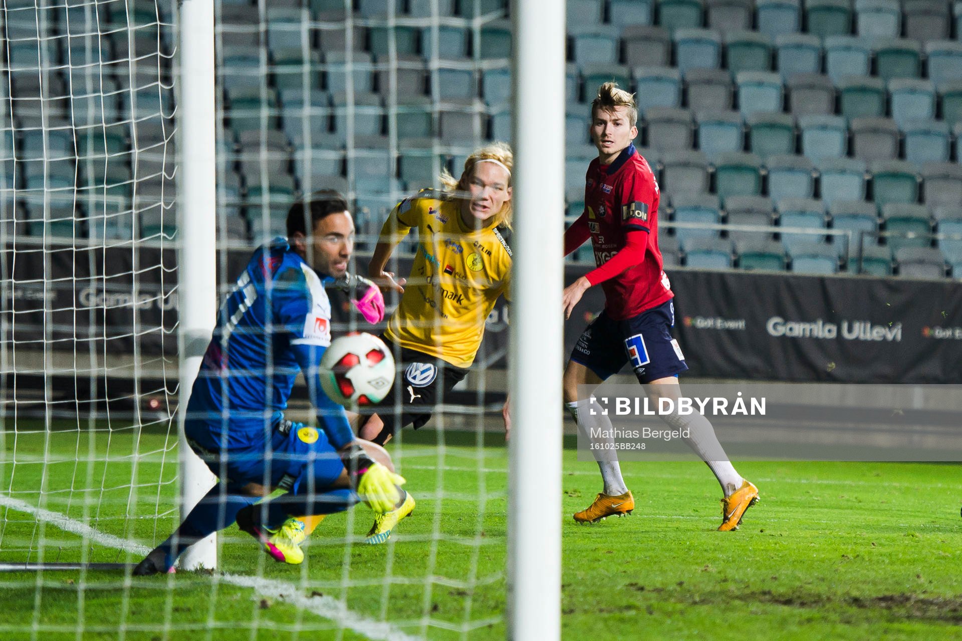 Frejs målvakt Marko Atanackovic och Filip Almström-Tähti
