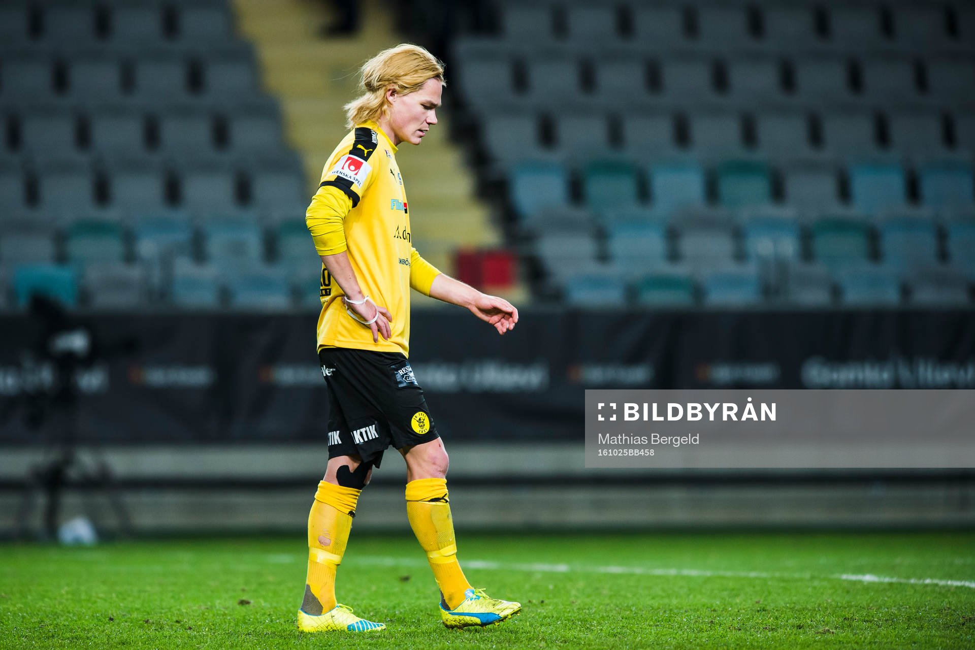 Frejs Filip Almström-Tähti deppar