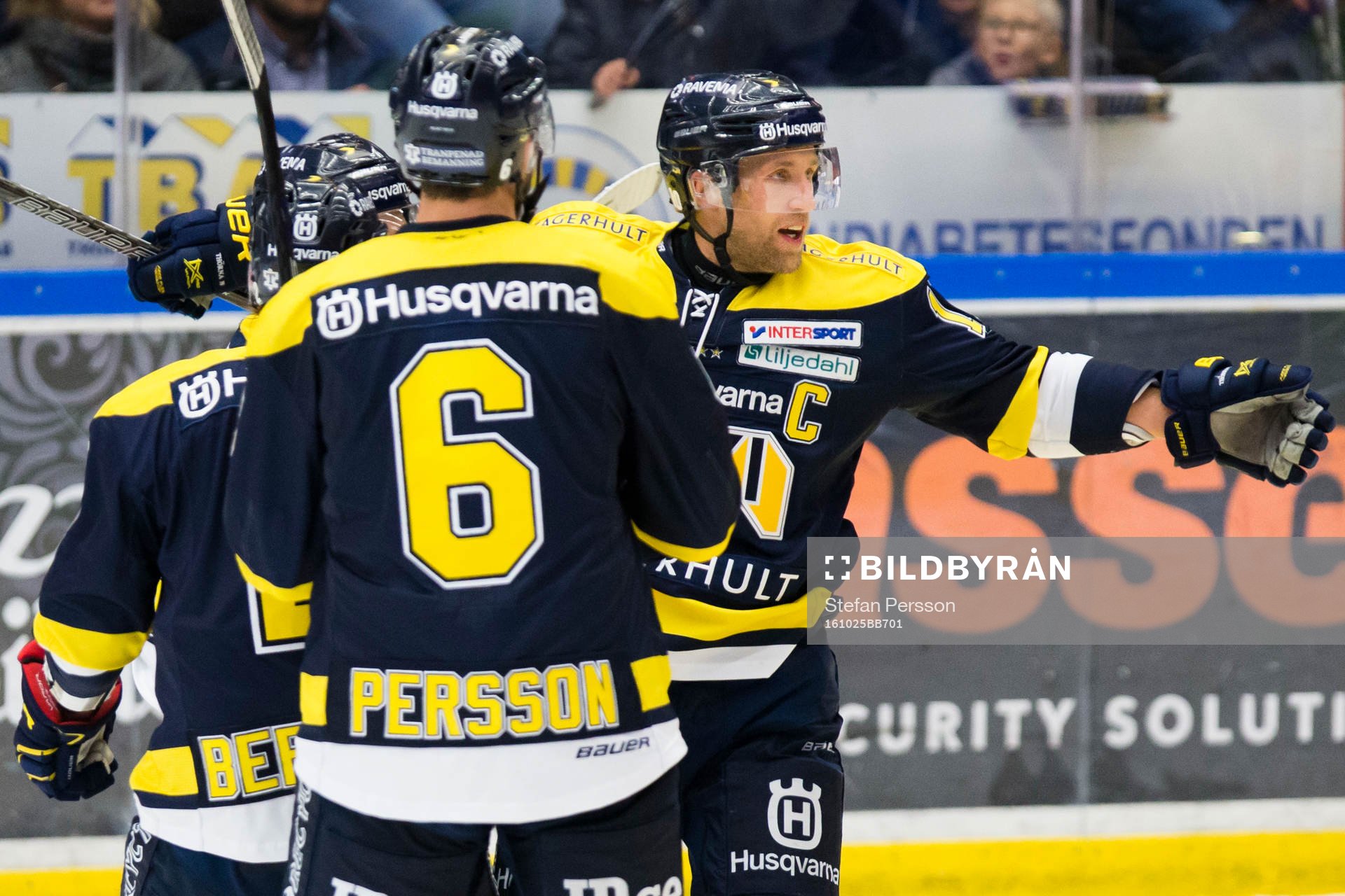 s Martin Thörnberg (h) jublar