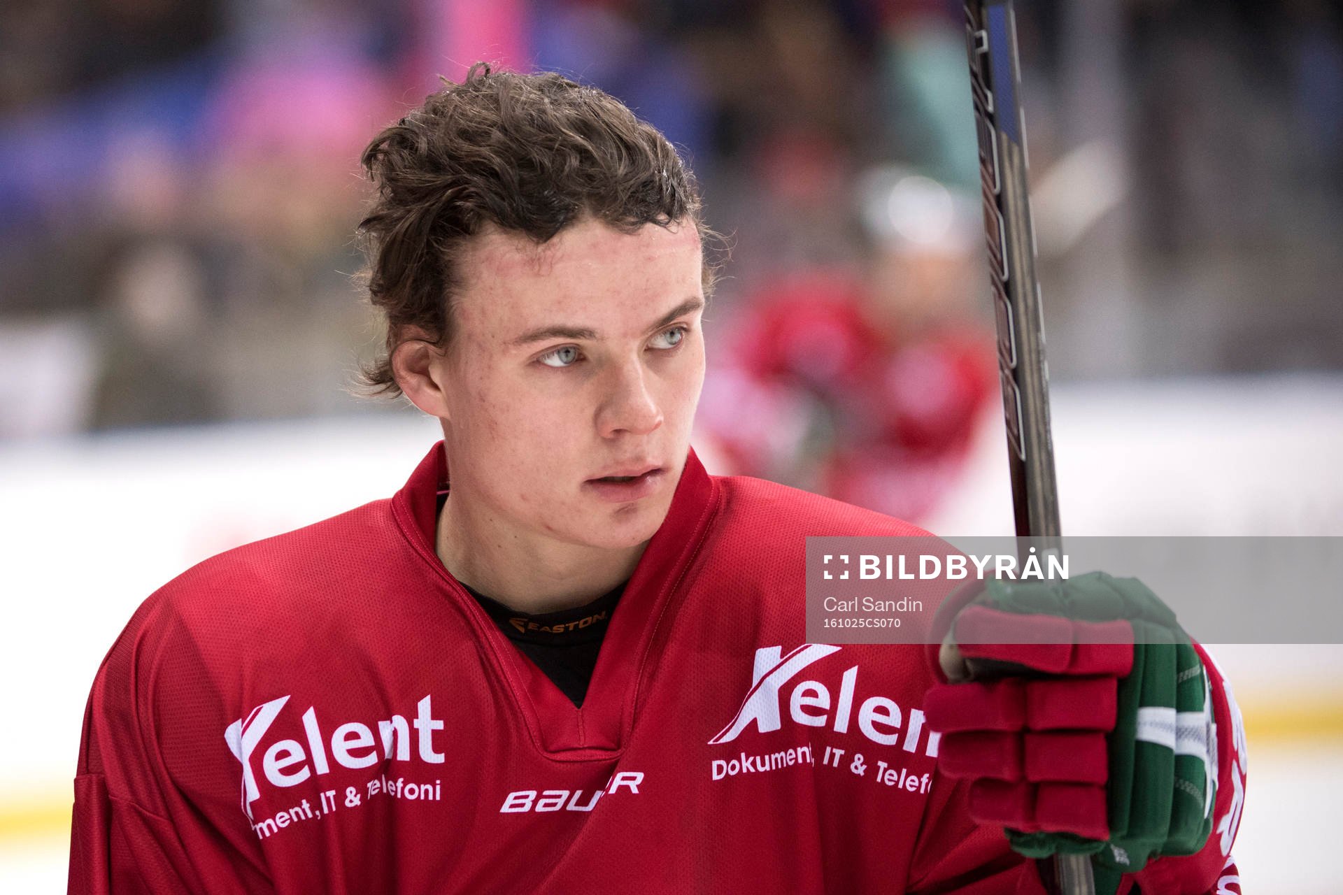 Frölundas Victor Olofsson innan ishockeymatchen i SHL