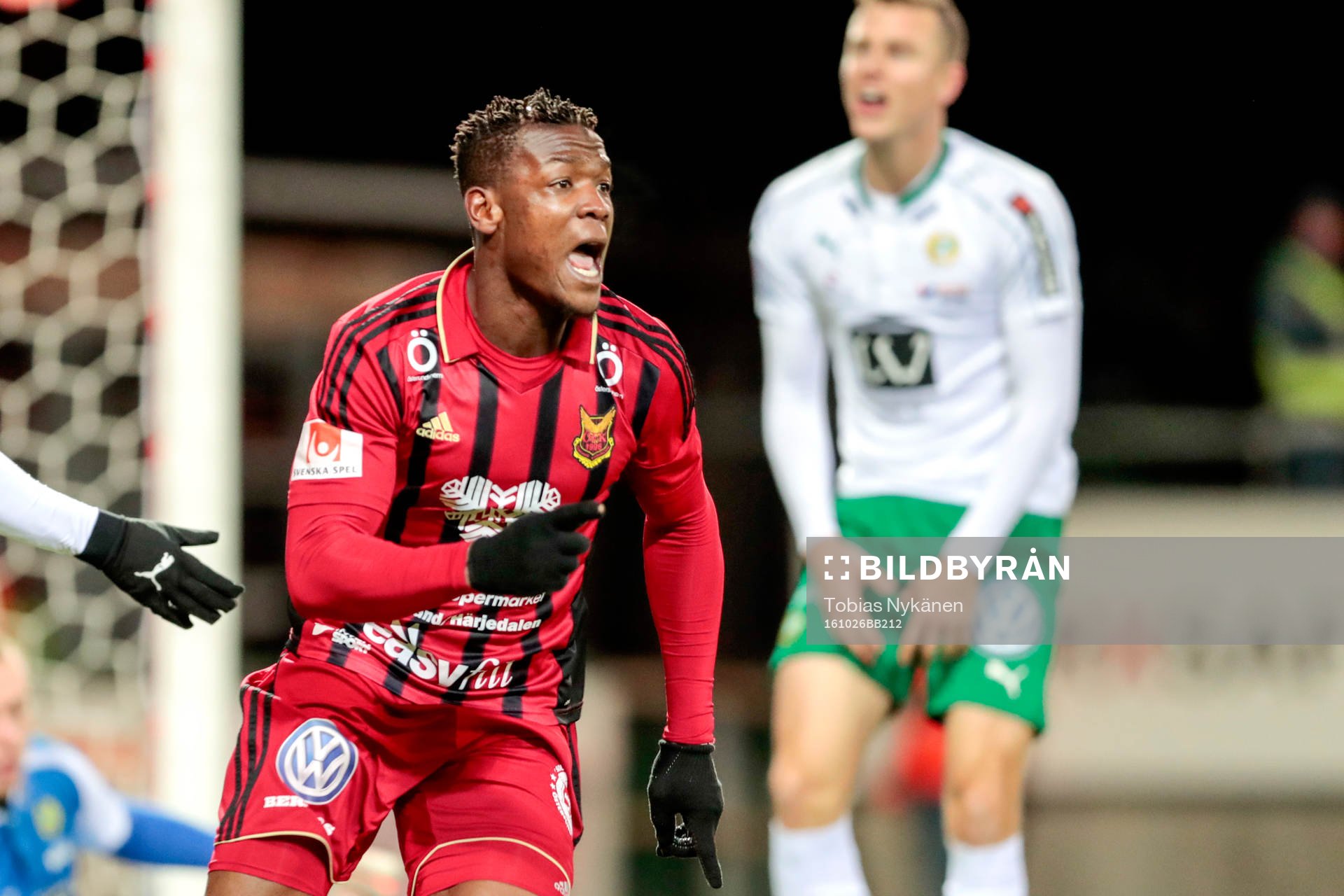 Östersunds Abdullahi Gero jublar