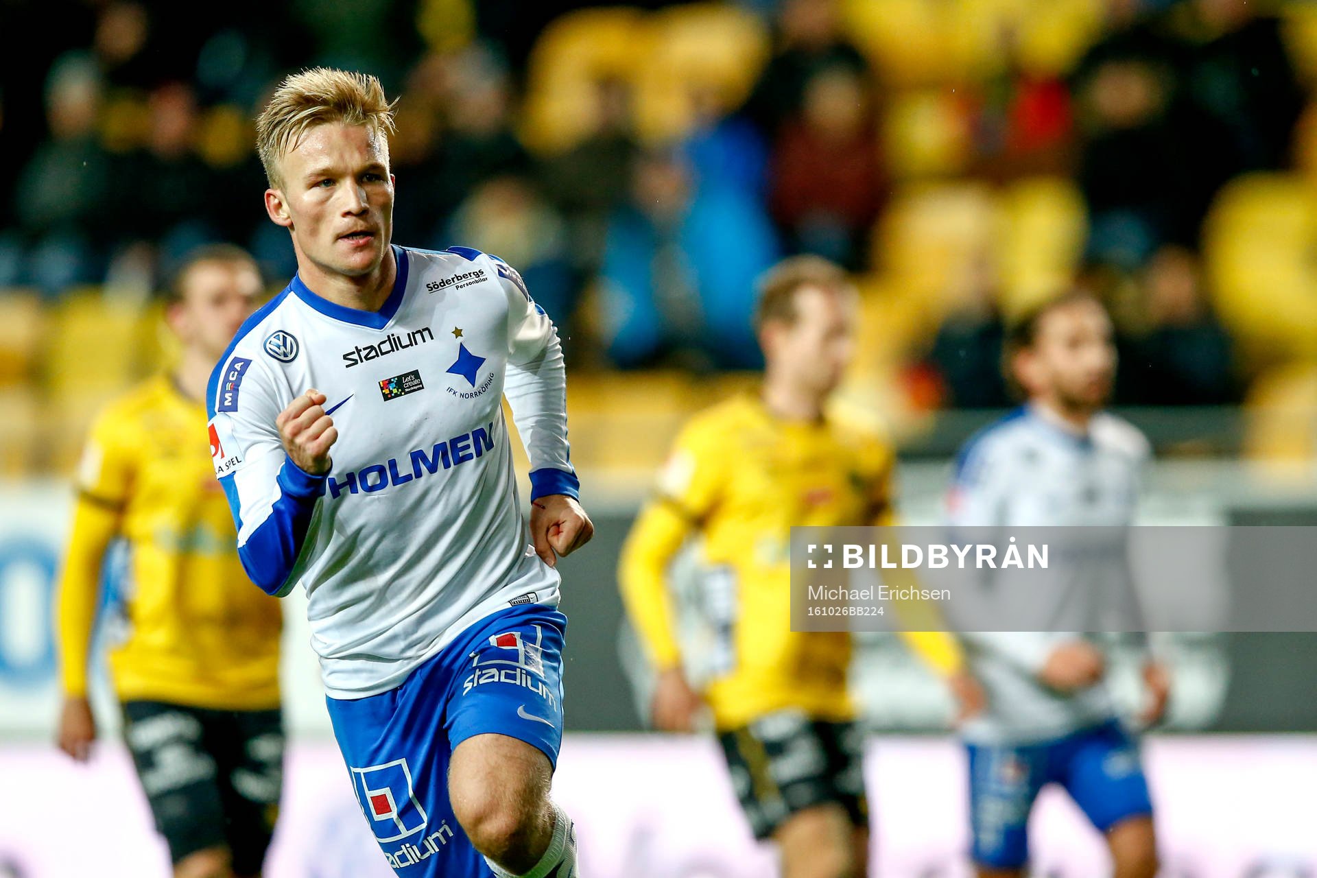 Norrköpings Nicklas Bärkroth jublar