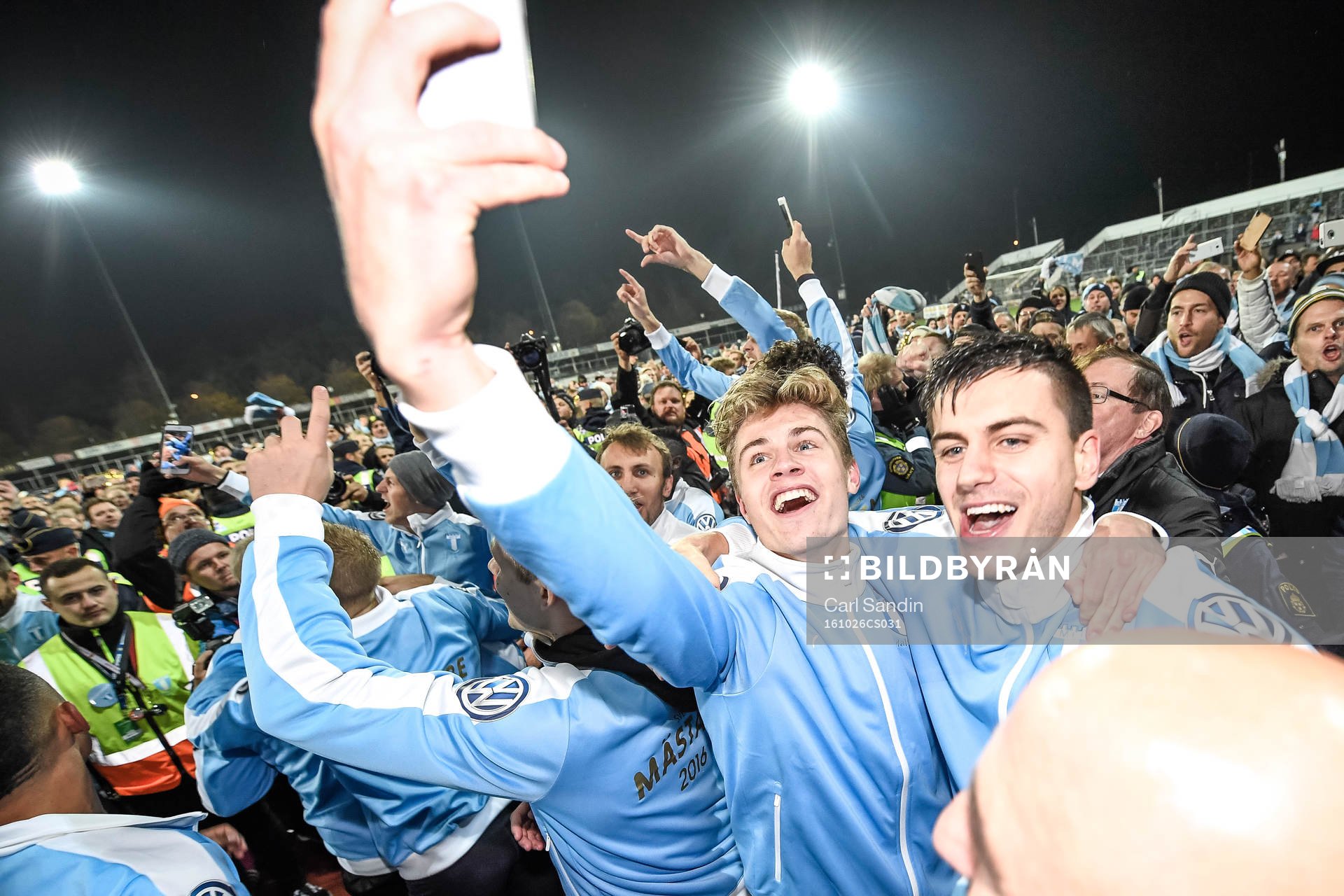 Malmö FFs Mattias Svanberg och Alexander Jeremejeff jublar