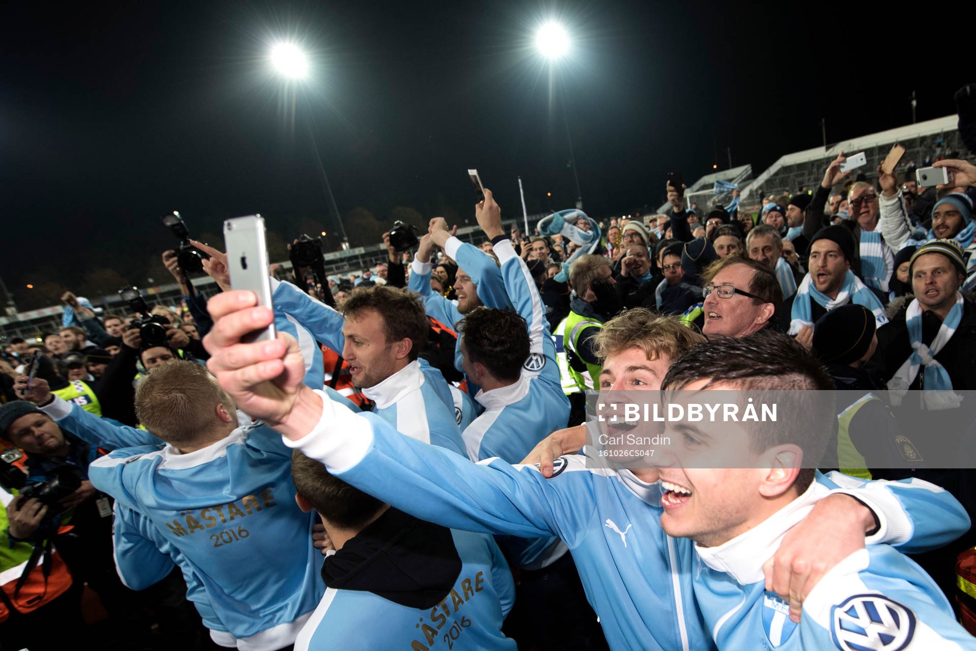 Malmö FFs Mattias Svanberg och Alexander Jeremejeff jublar