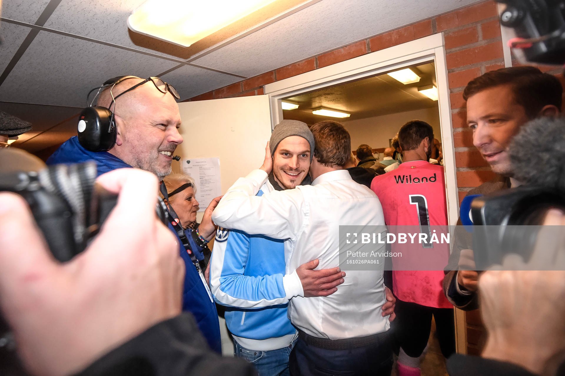 Malmö FFs Markus Rosenberg jublar i omklädningsrummet