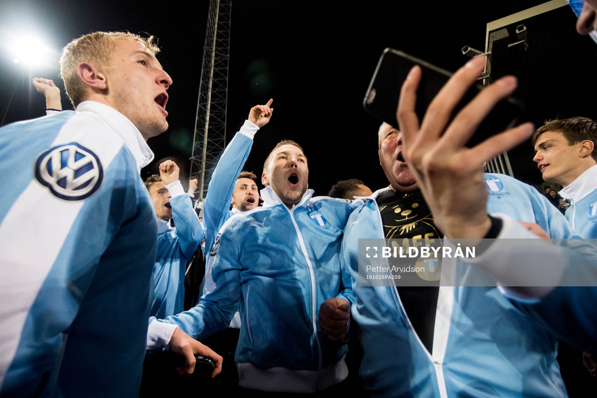 Malmö FFs Franz Brorsson och Anton Tinnerholm jublar