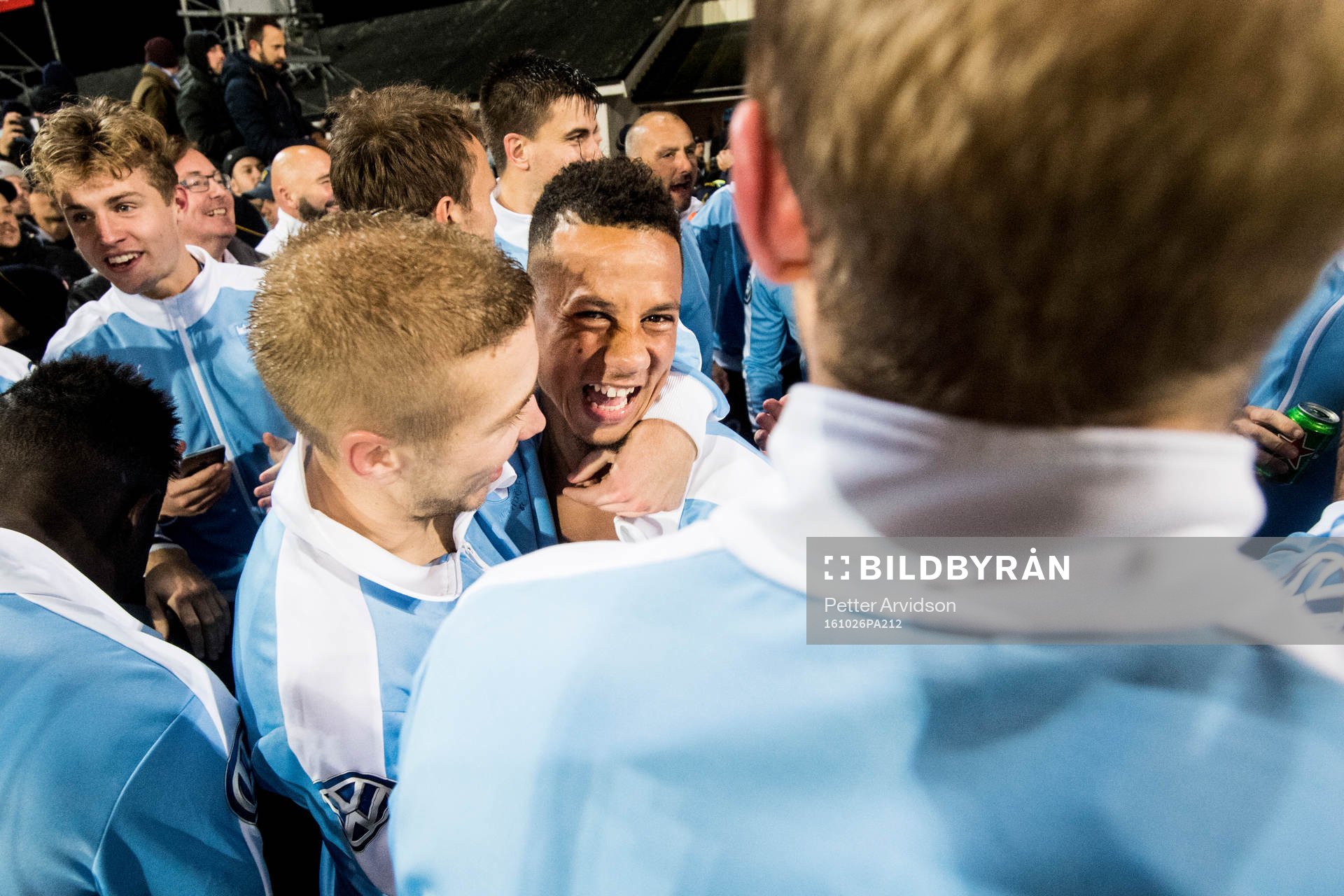 Malmö FFs Anton Tinnerholm och Tobias Sana jublar